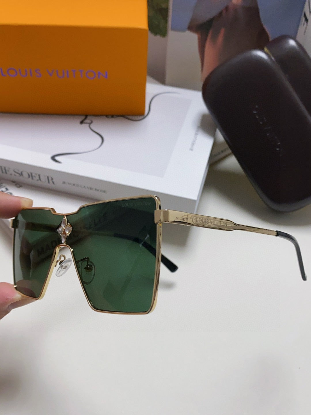 Louis Vuitton Z1700U Metal Fashion Black Lens Sunglasses for Men & Wo - 464654 - detail image 5