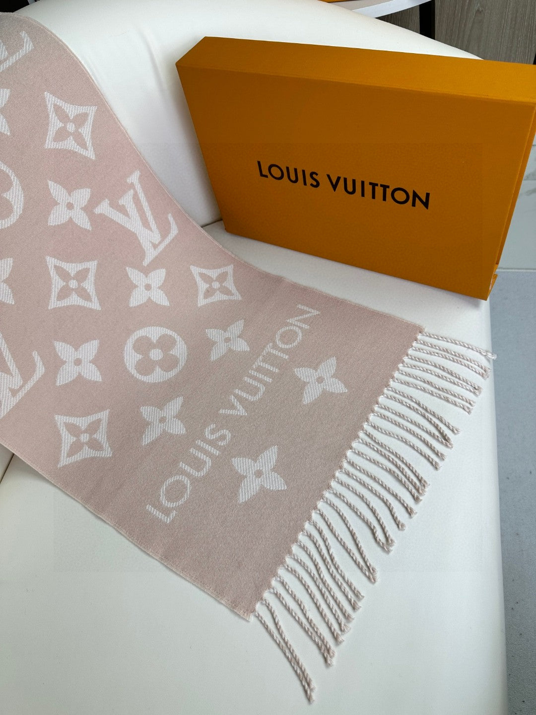 Louis Vuitton 180CM Fashion Gray Lens Sunglasses for Men & Women - 448527 - detail image 5