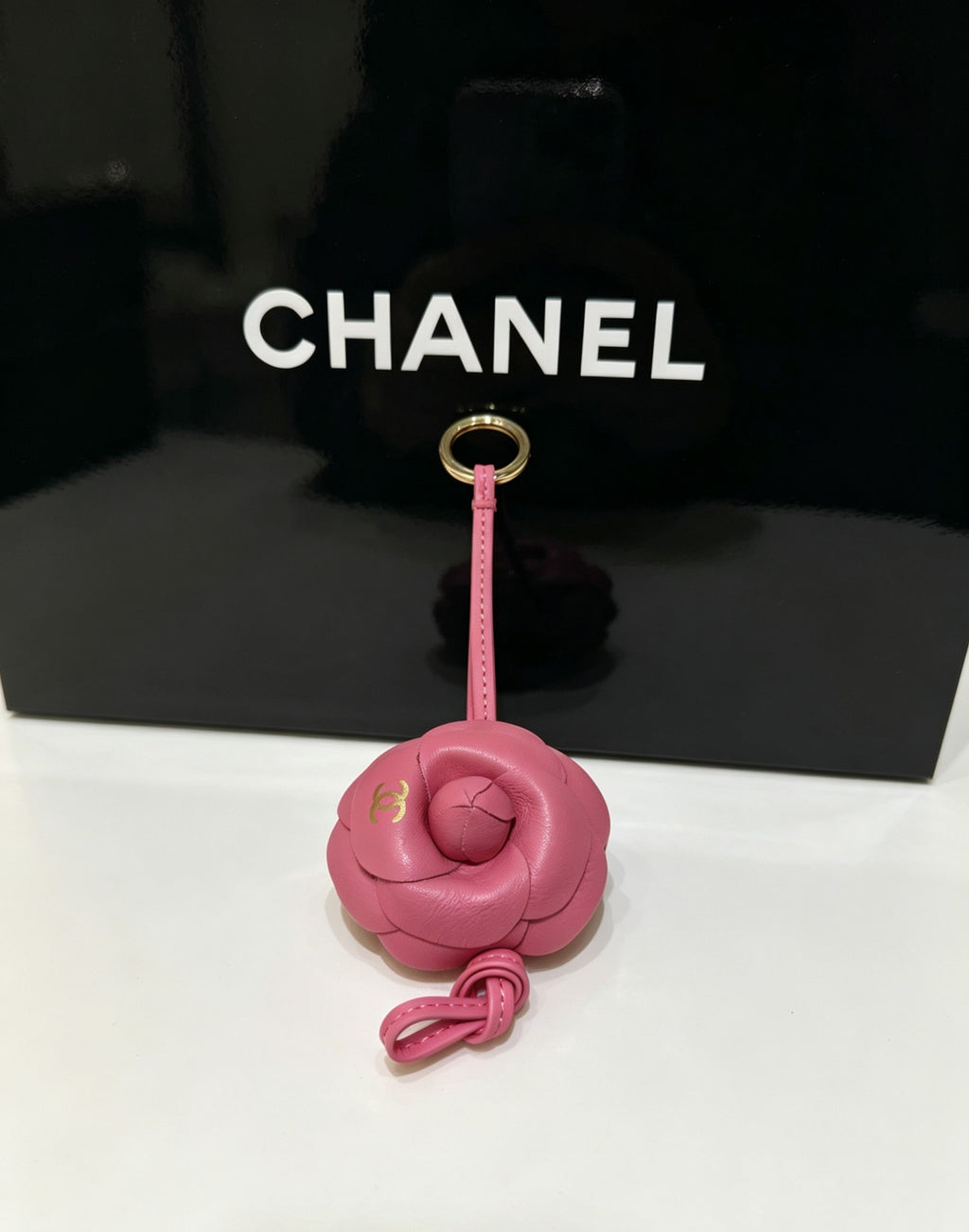 Chanel Fashion Red Lens Sunglasses for Men & Women - 398463 - detail image 3