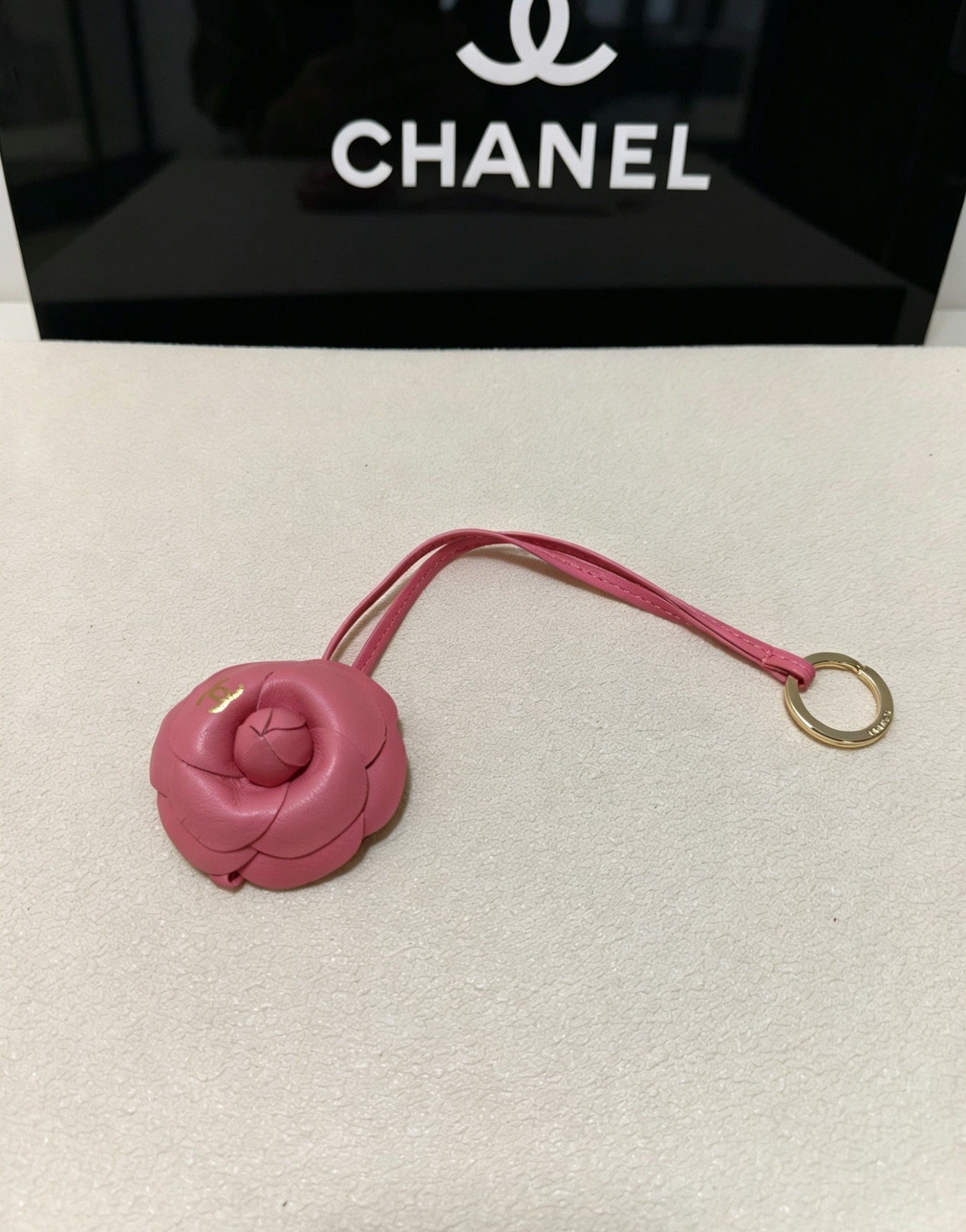 Chanel Fashion Red Lens Sunglasses for Men & Women - 398463 - detail image 2