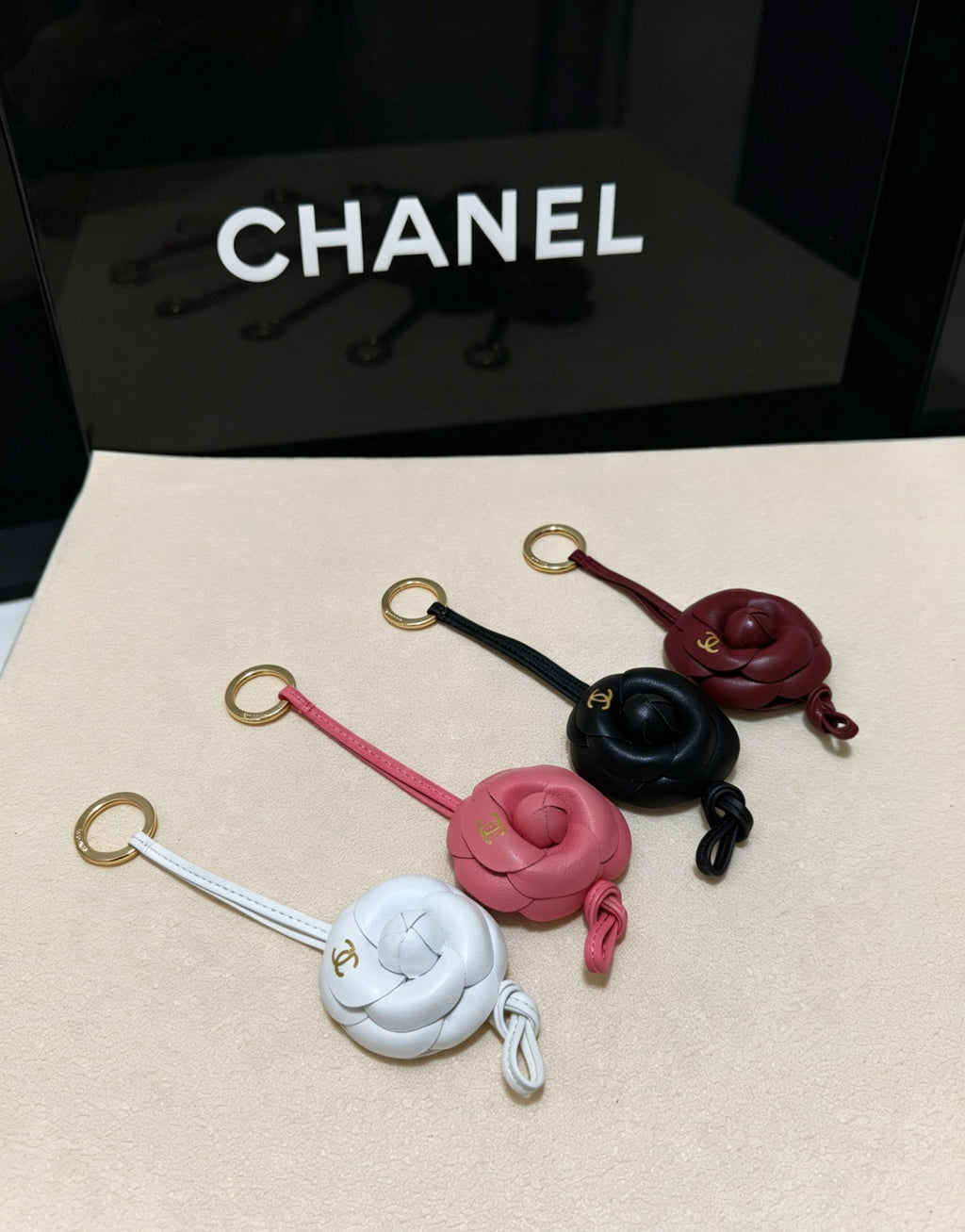 Chanel Fashion Red Lens Sunglasses for Men & Women - 398467 - detail image 6