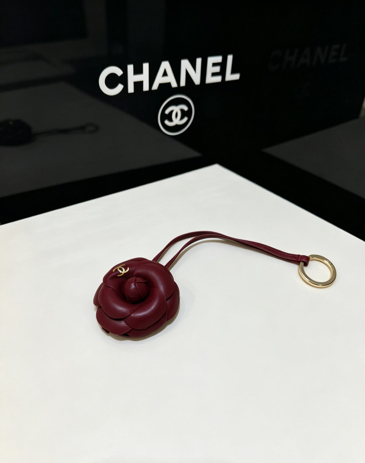 Chanel Fashion Red Lens Sunglasses for Men & Women - 398467 - detail image 2