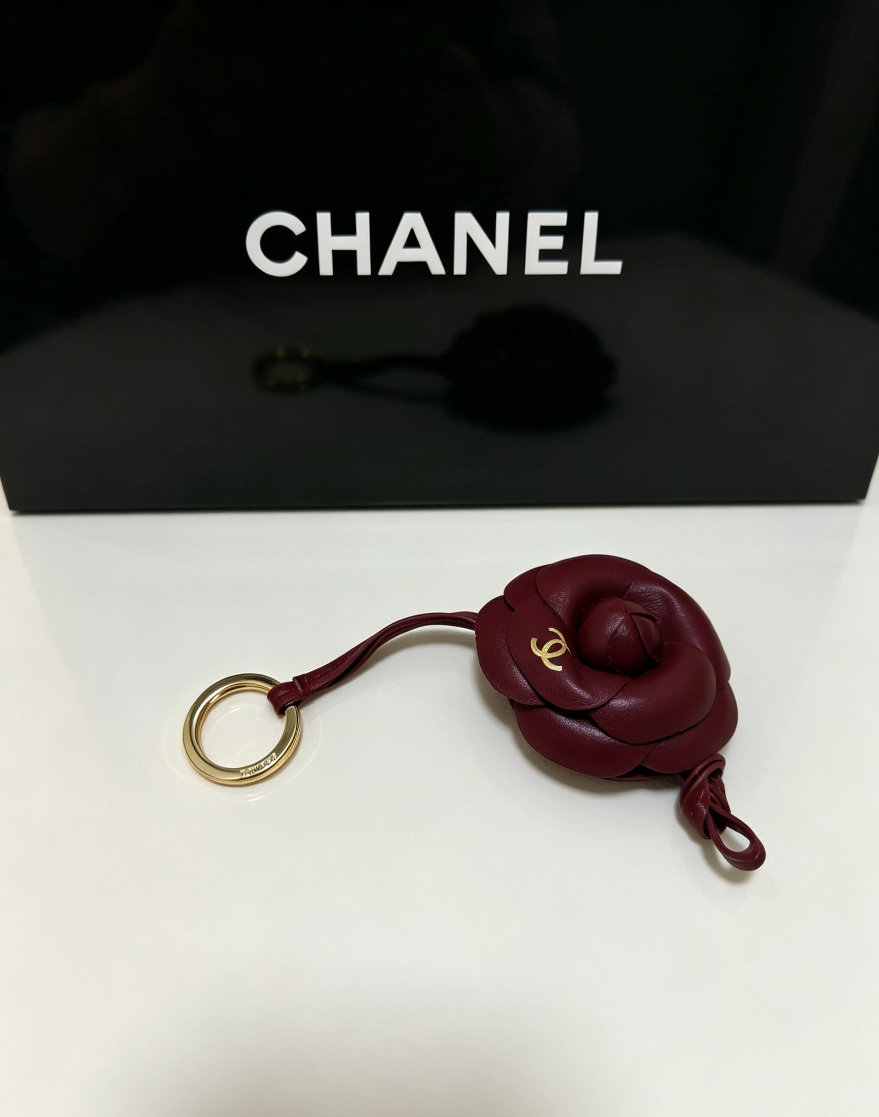 Chanel Fashion Red Lens Sunglasses for Men & Women - 398464 - detail image 4