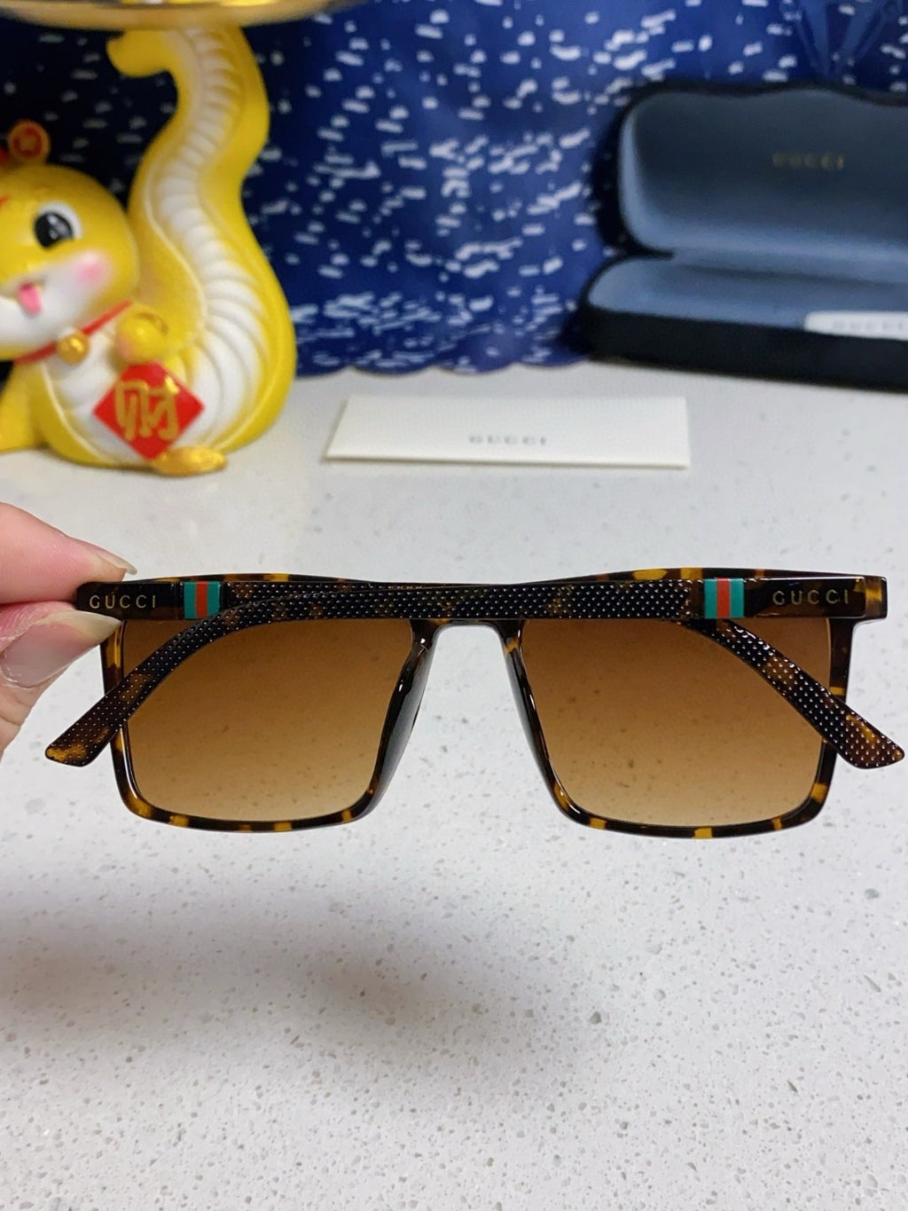 Gucci Polarized Fashion Brown Lens Sunglasses for Men & Women - 132292 - detail image 5