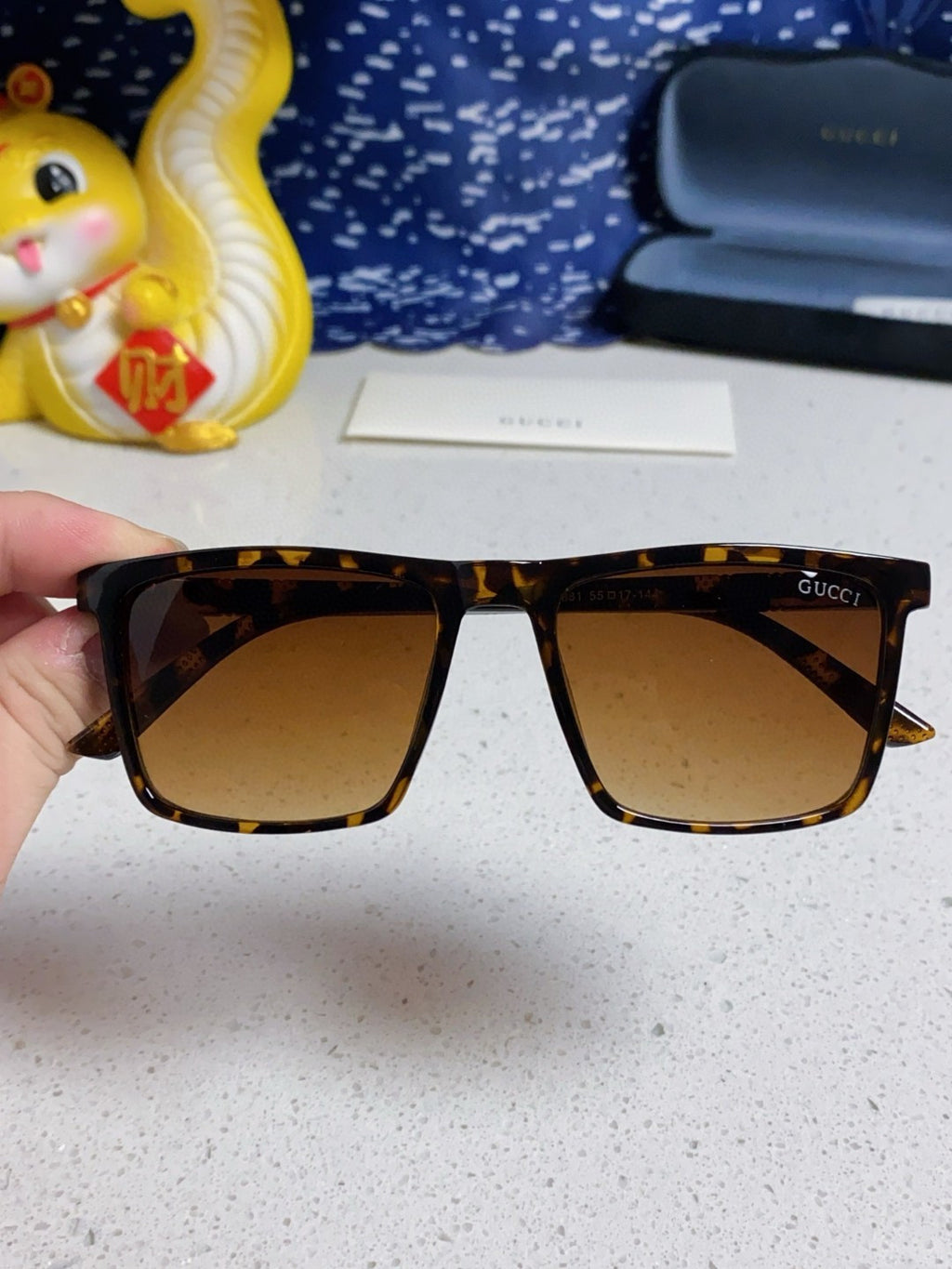 Gucci Polarized Fashion Brown Lens Sunglasses for Men & Women - 132292 - detail image 4