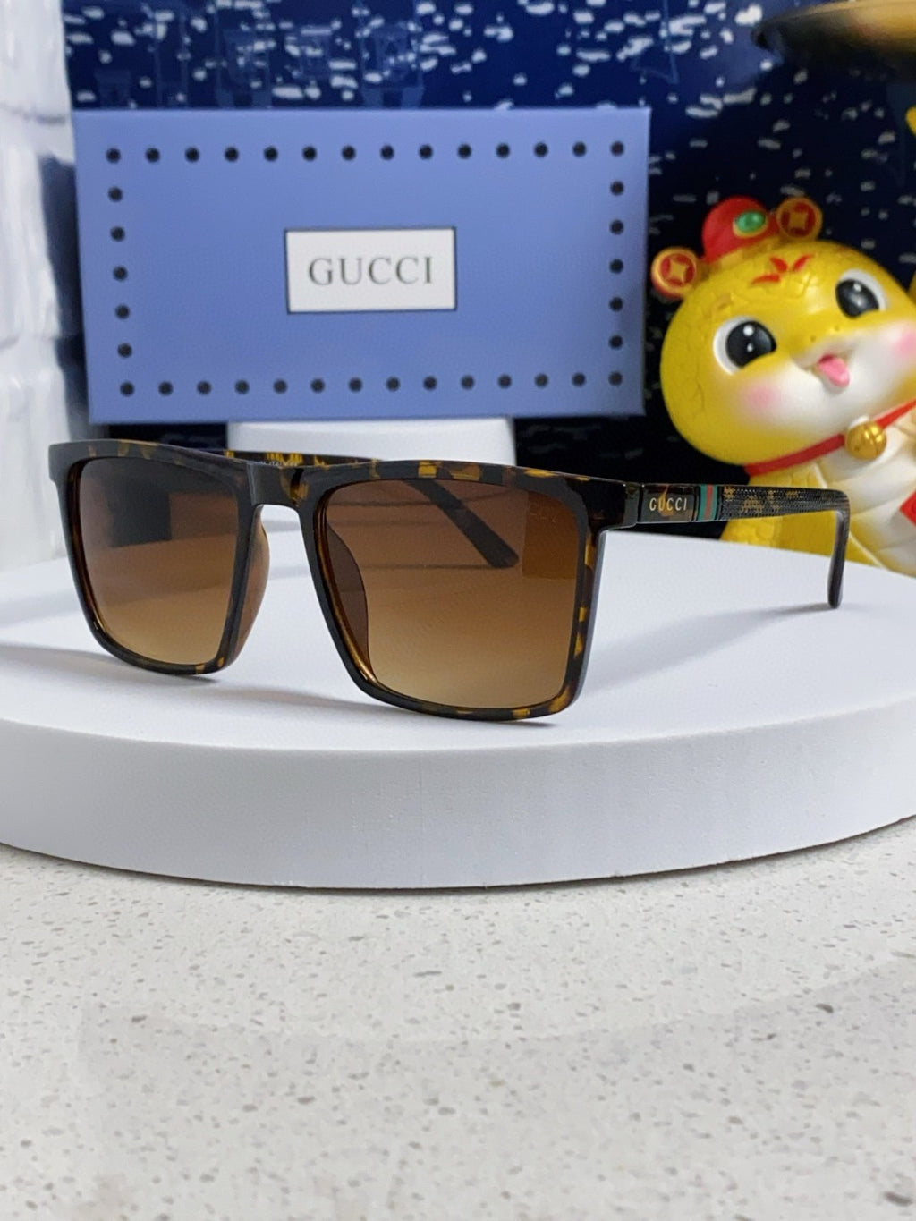Gucci Polarized Fashion Brown Lens Sunglasses for Men & Women - 132292