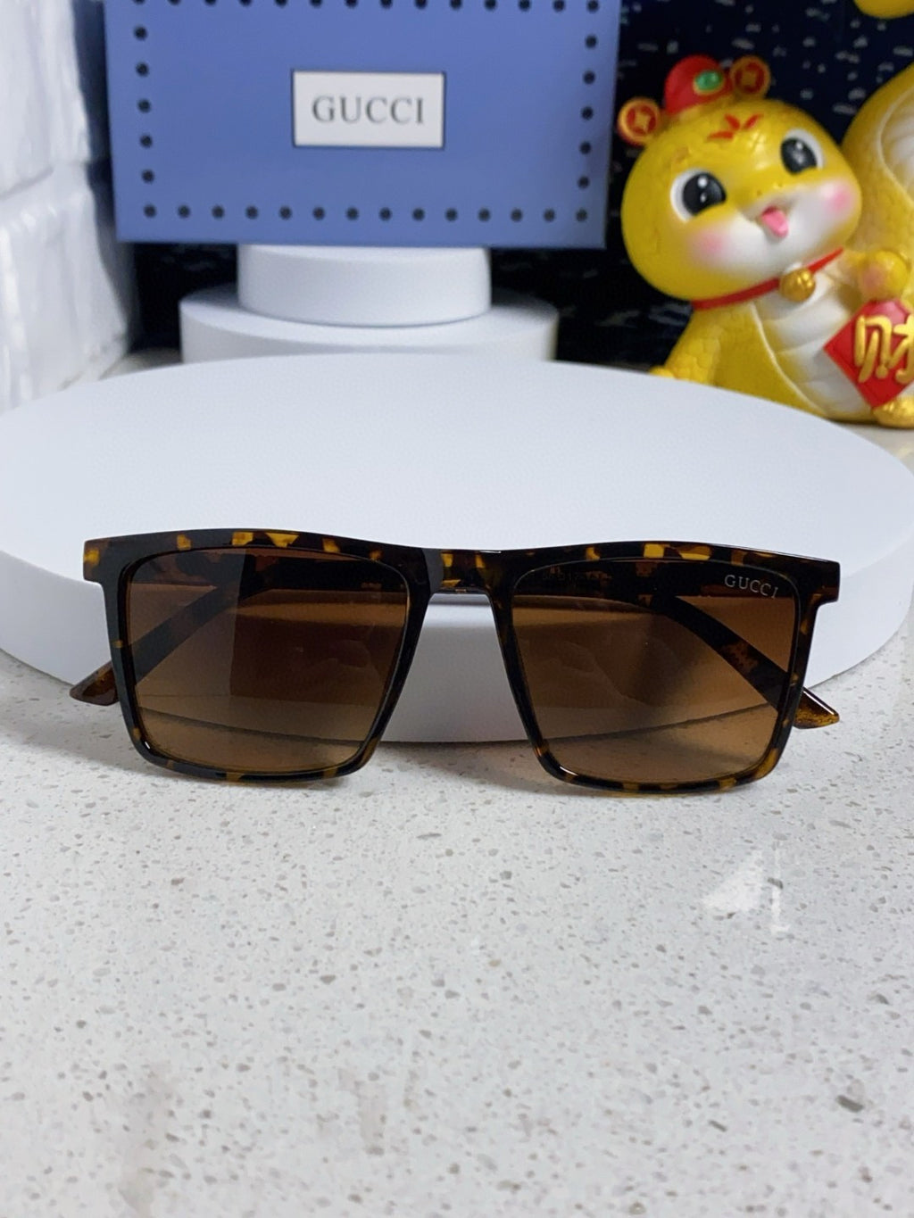 Gucci Polarized Fashion Brown Lens Sunglasses for Men & Women - 132292 - detail image 8