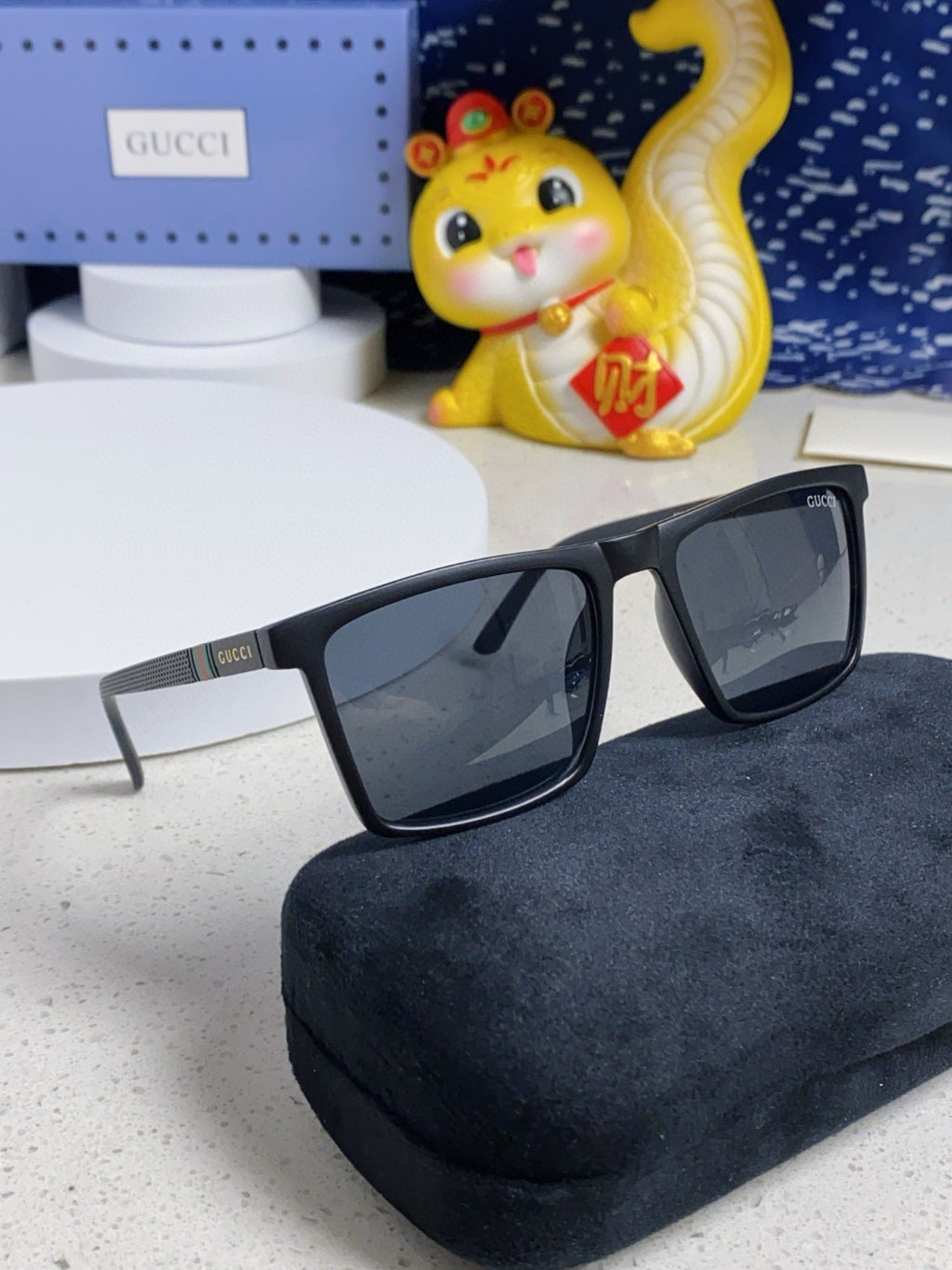 Gucci Polarized Fashion Blue Lens Sunglasses for Men & Women - 132293 - detail image 9
