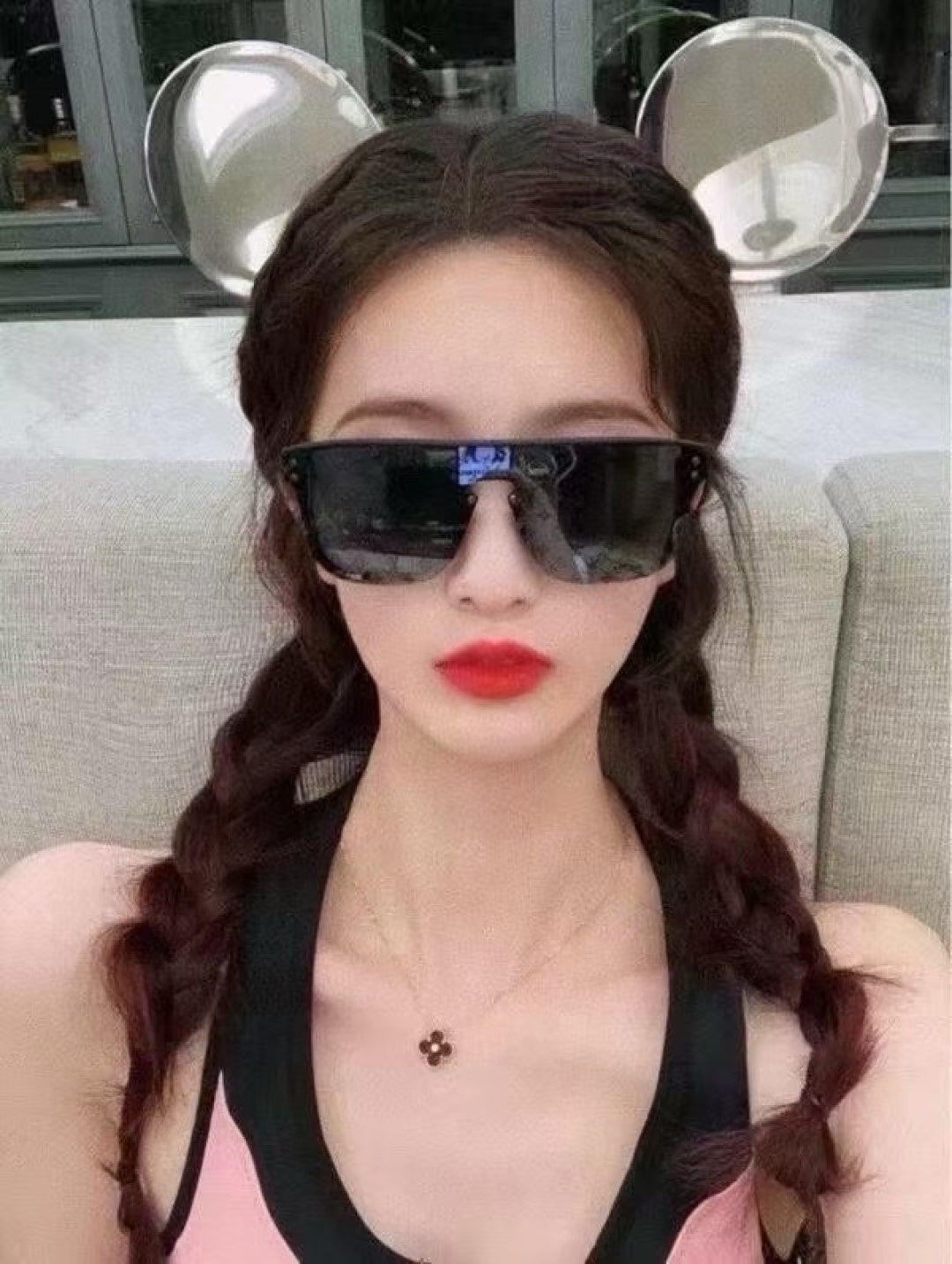 Louis Vuitton Z1082 Lightweight Rimless Gold Lens Sunglasses for Men & Women - detail image 9