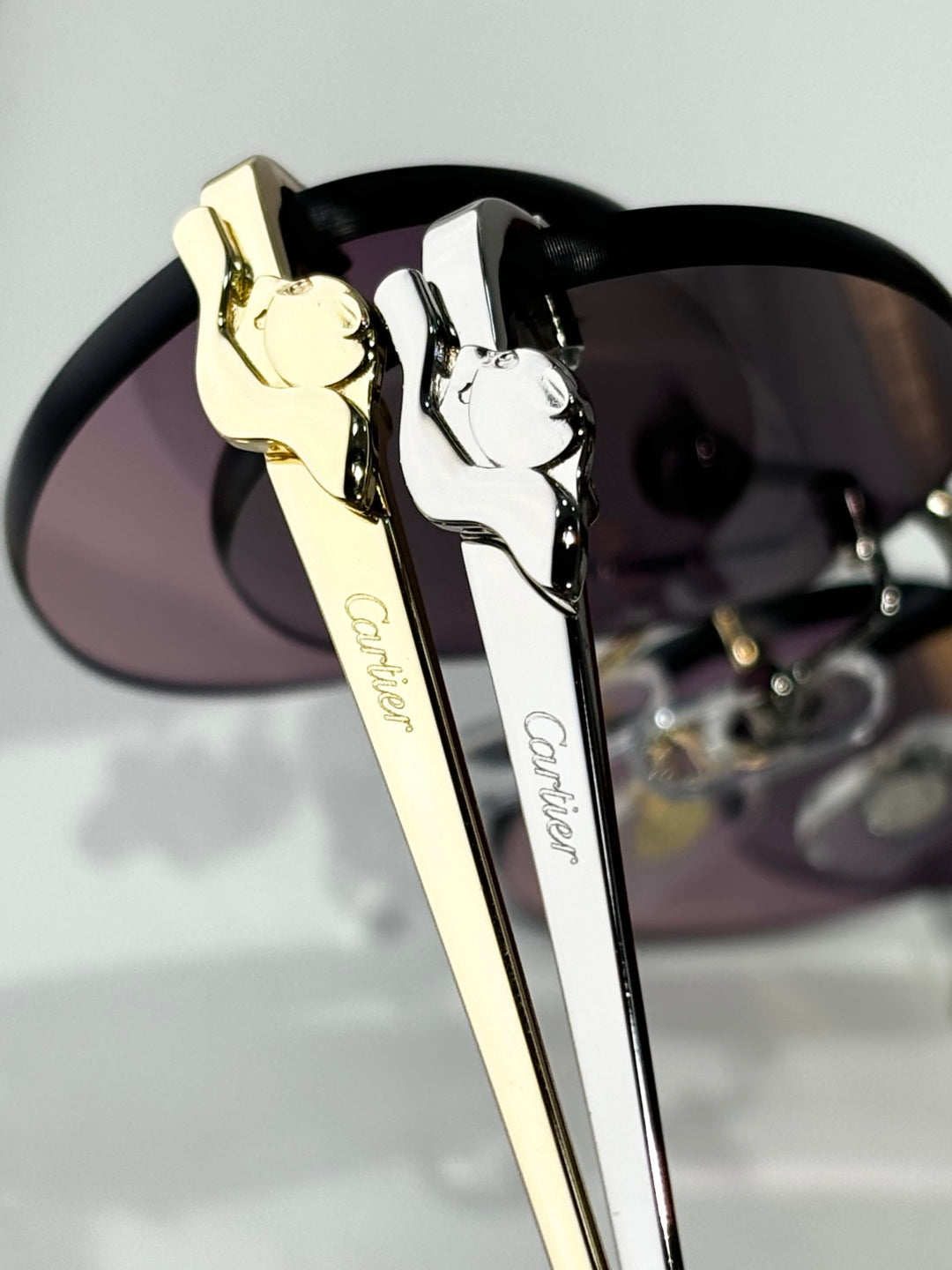 Cartier CT0504S Lightweight Rimless Red Lens Sunglasses for Men & Wom - 372296 - detail image 7