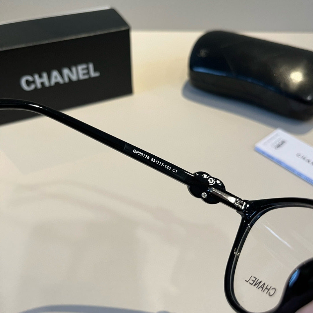 Chanel Blue-Light Fashion Silver Lens Sunglasses for Men & Women - 371725 - detail image 9