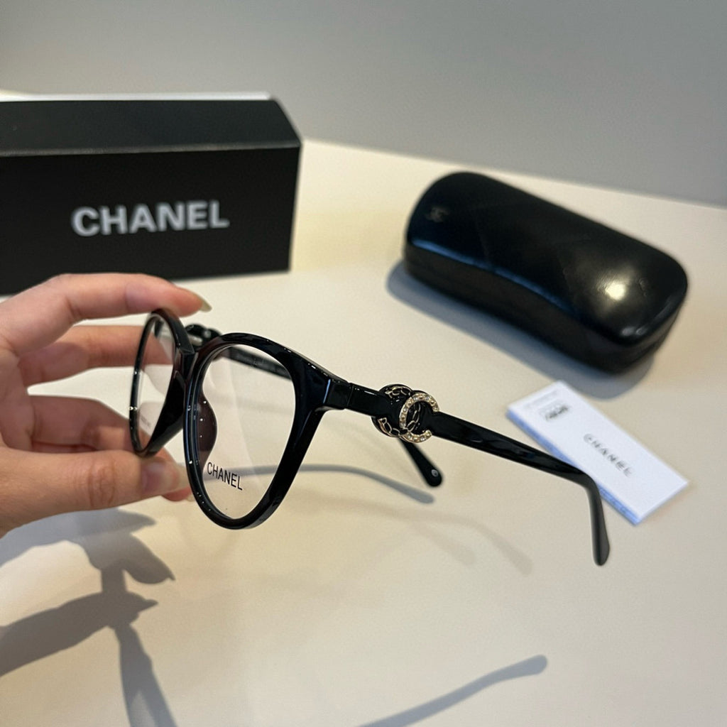 Chanel Blue-Light Fashion Silver Lens Sunglasses for Men & Women - 371725 - detail image 4