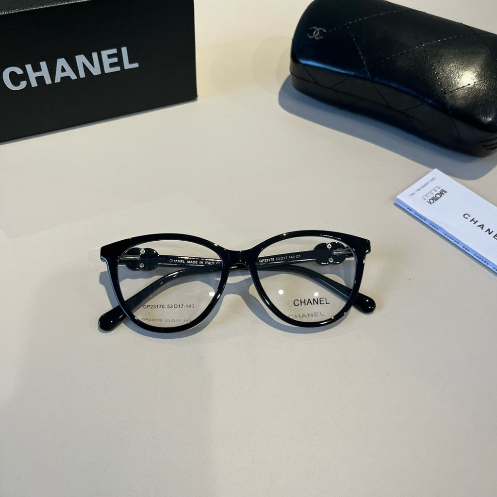 Chanel Blue-Light Fashion Silver Lens Sunglasses for Men & Women - 371725 - detail image 5