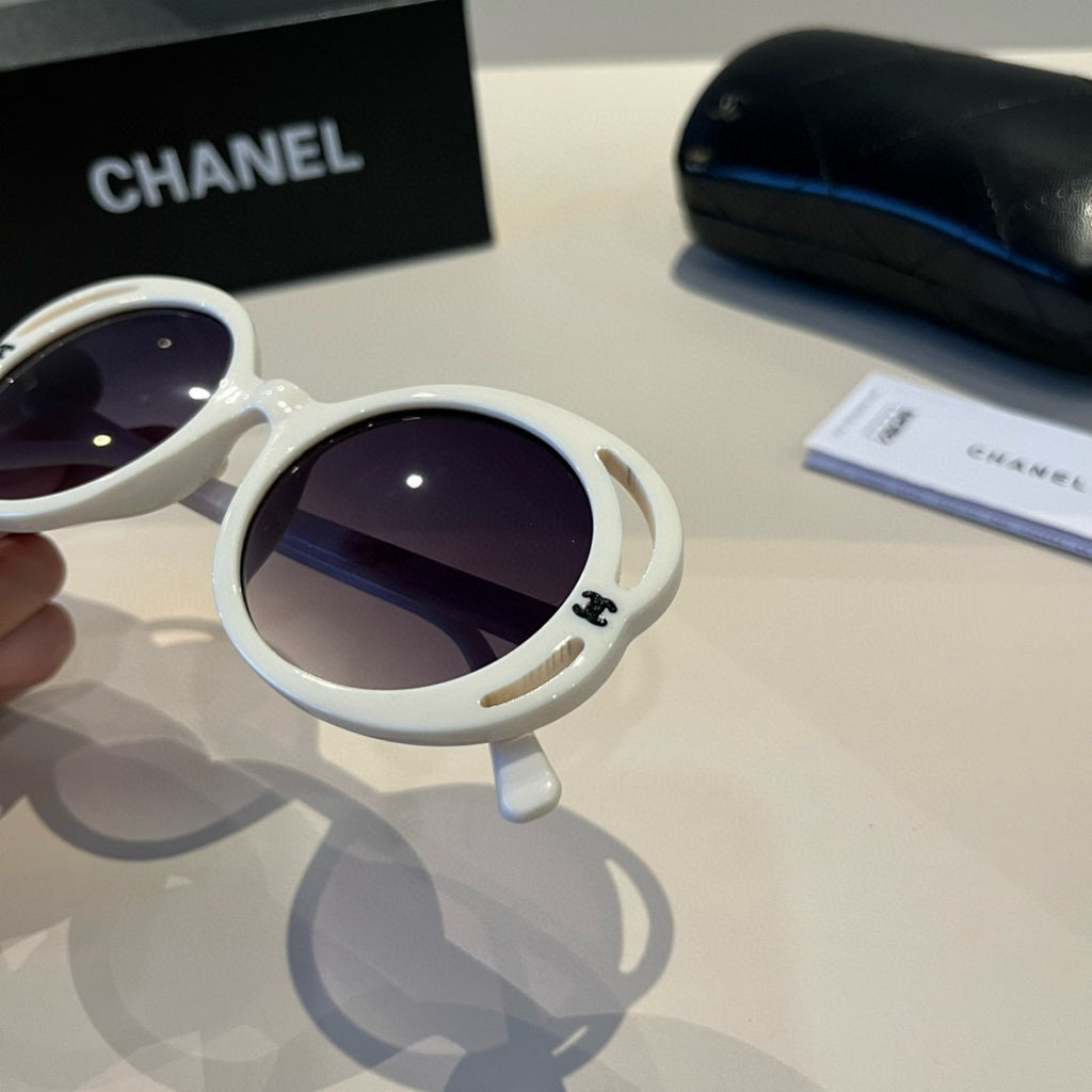 Chanel Fashion Green Lens Sunglasses for Men & Women - detail image 6