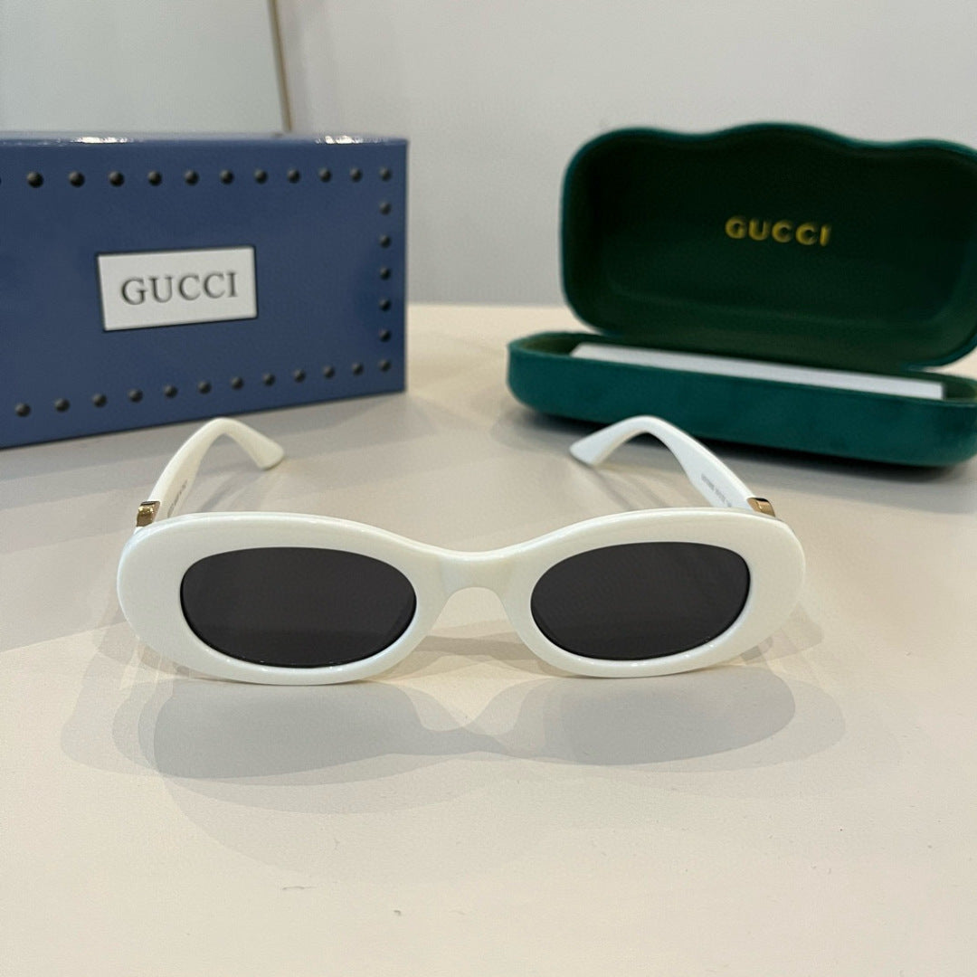 Gucci Fashion Silver Lens Sunglasses for Men & Women - 371510 - detail image 2