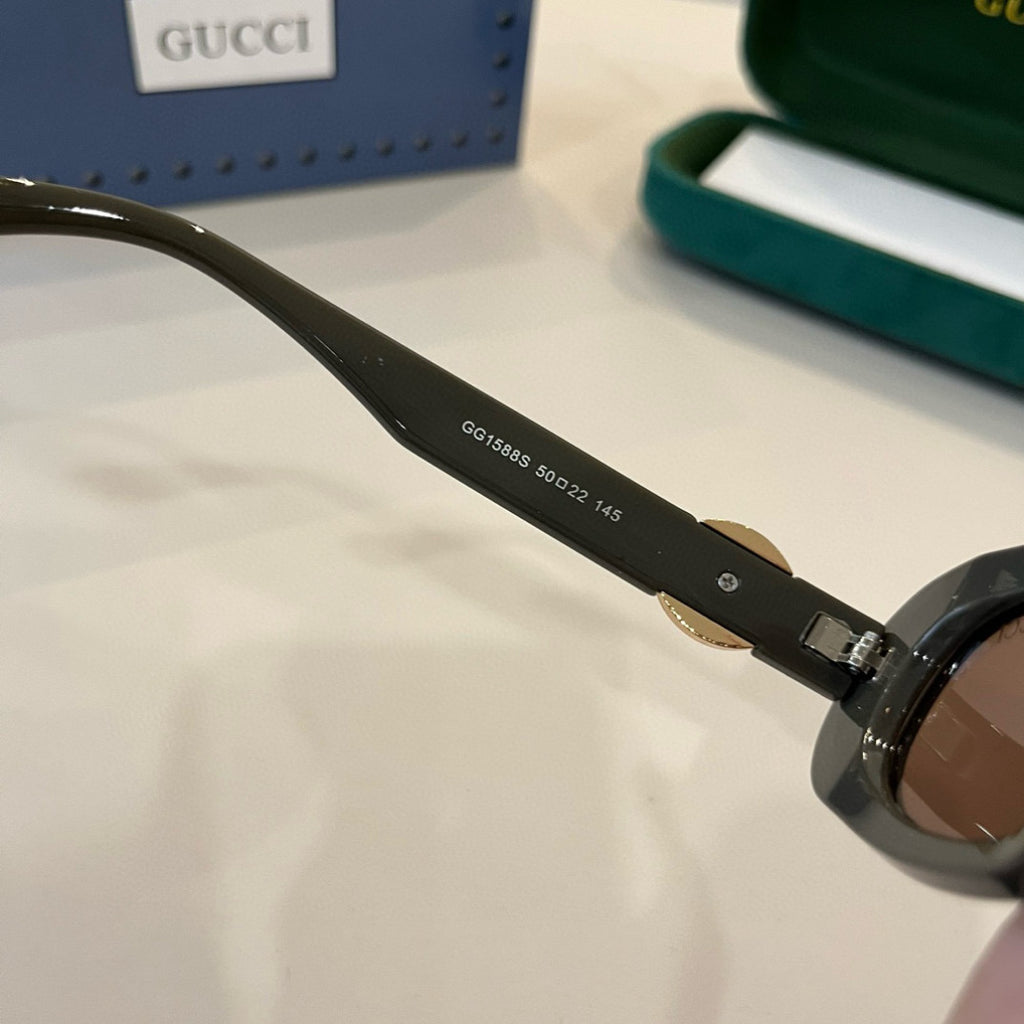 Gucci Fashion Silver Lens Sunglasses for Men & Women - 371511 - detail image 9