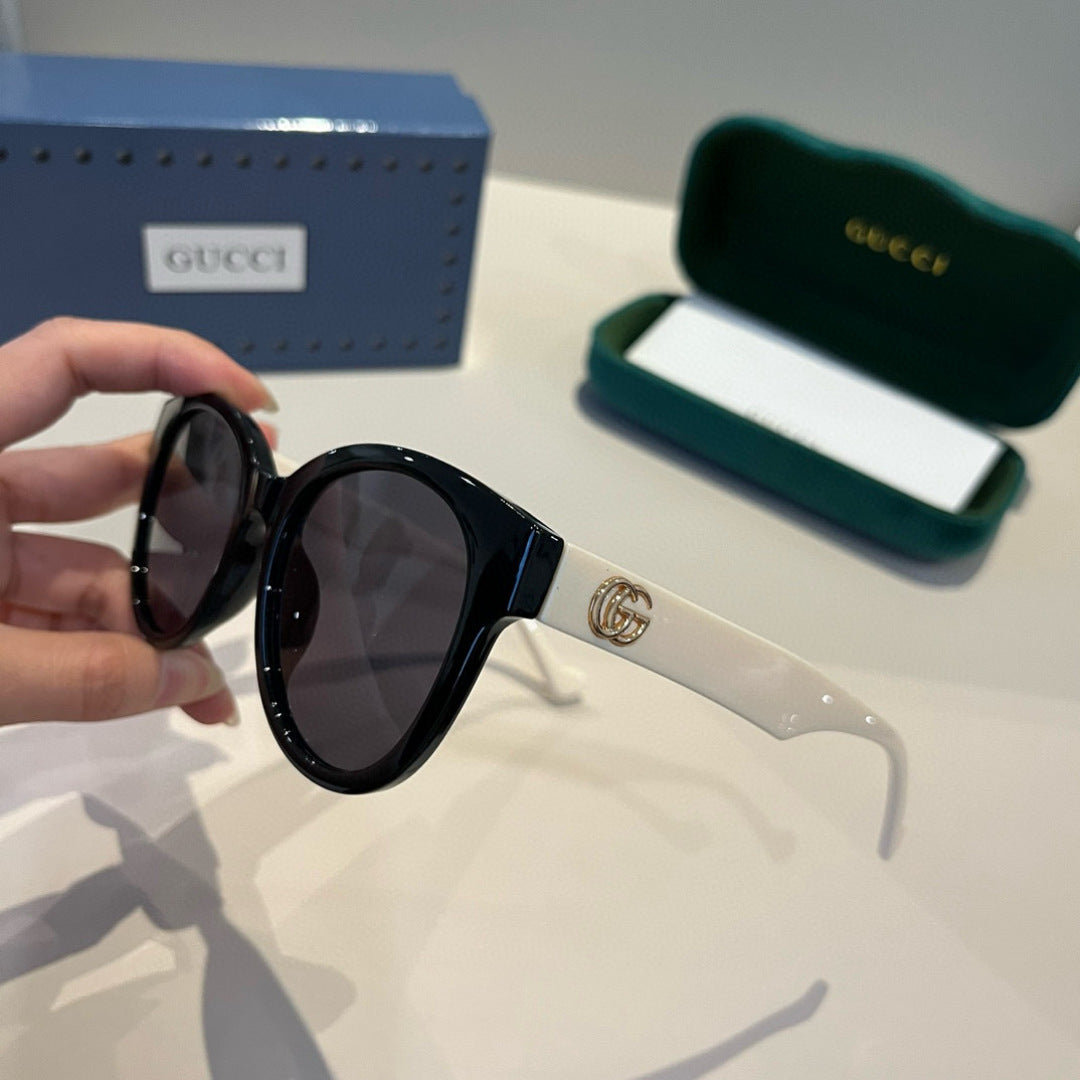 Gucci Oversized Black Lens Sunglasses for Women - 371516 - detail image 4