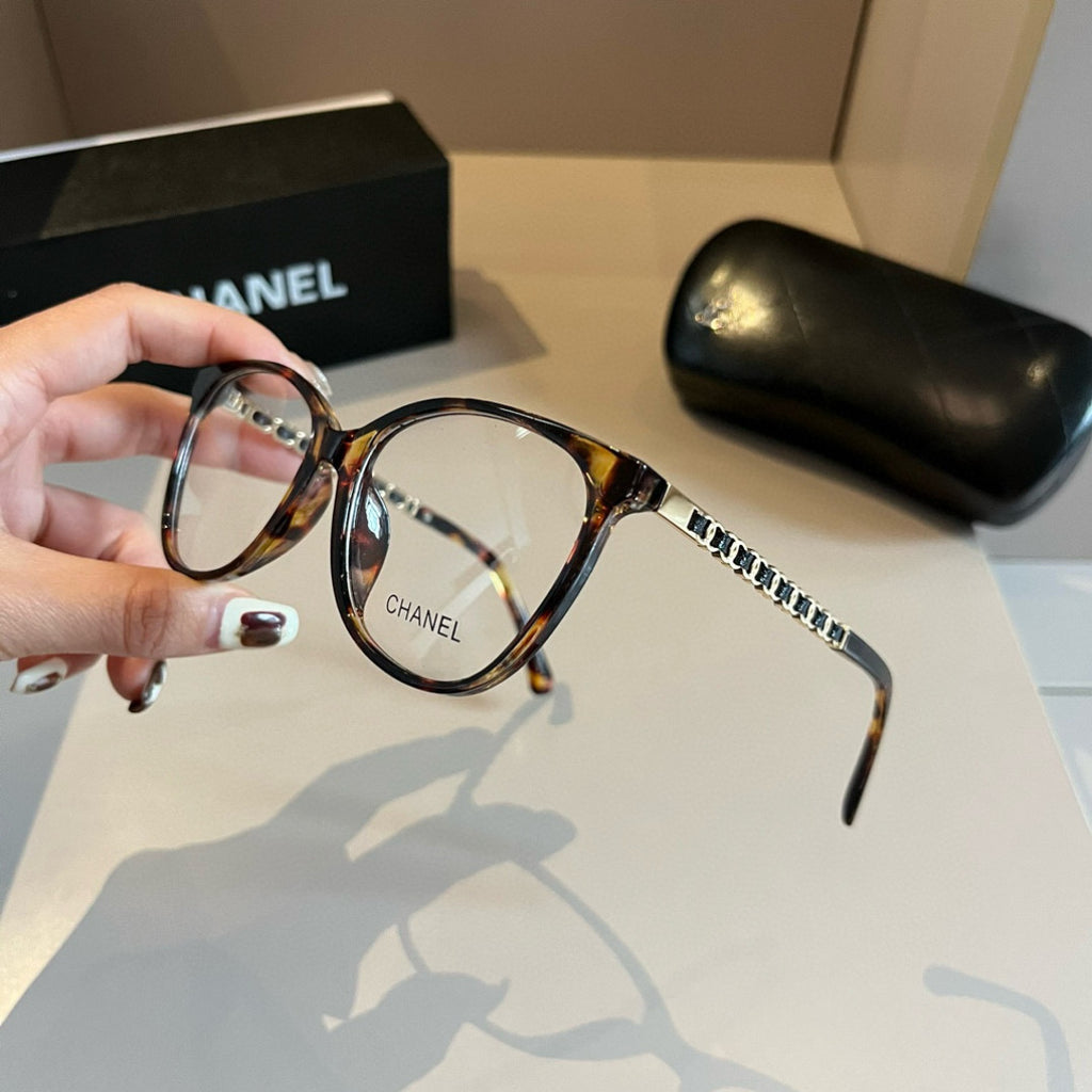 Chanel Blue-Light Fashion Silver Lens Sunglasses for Men & Women - 371712 - detail image 4