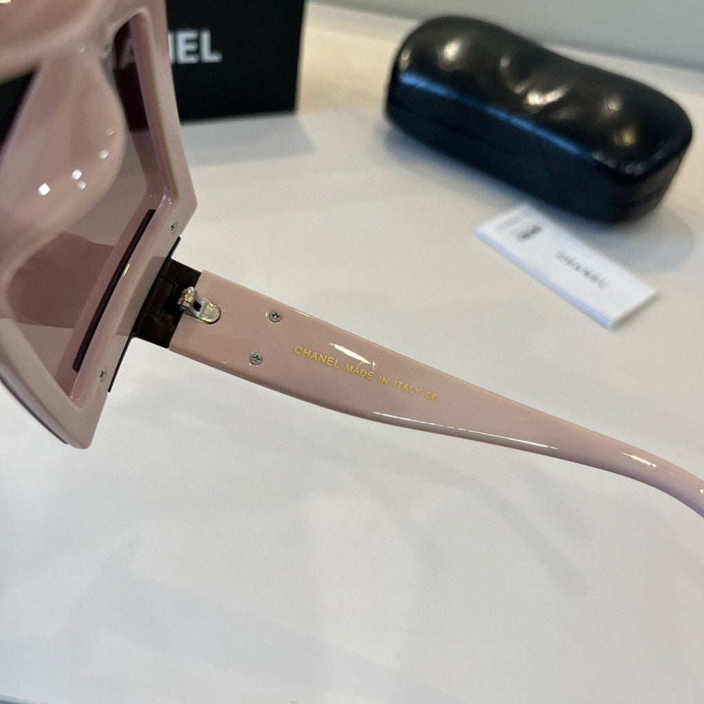 Chanel Polarized Fashion Red Lens Sunglasses for Men & Women - 371716 - detail image 9