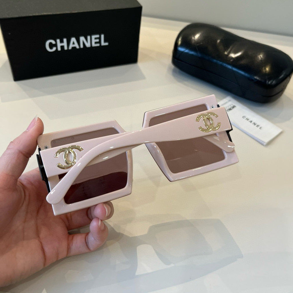 Chanel Polarized Fashion Red Lens Sunglasses for Men & Women - 371716 - detail image 7