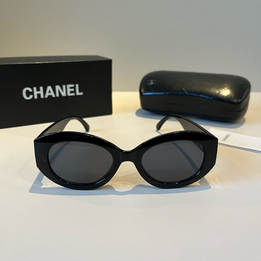 Chanel Polarized Fashion Black Lens Sunglasses for Men & Women - 371717 - detail image 2