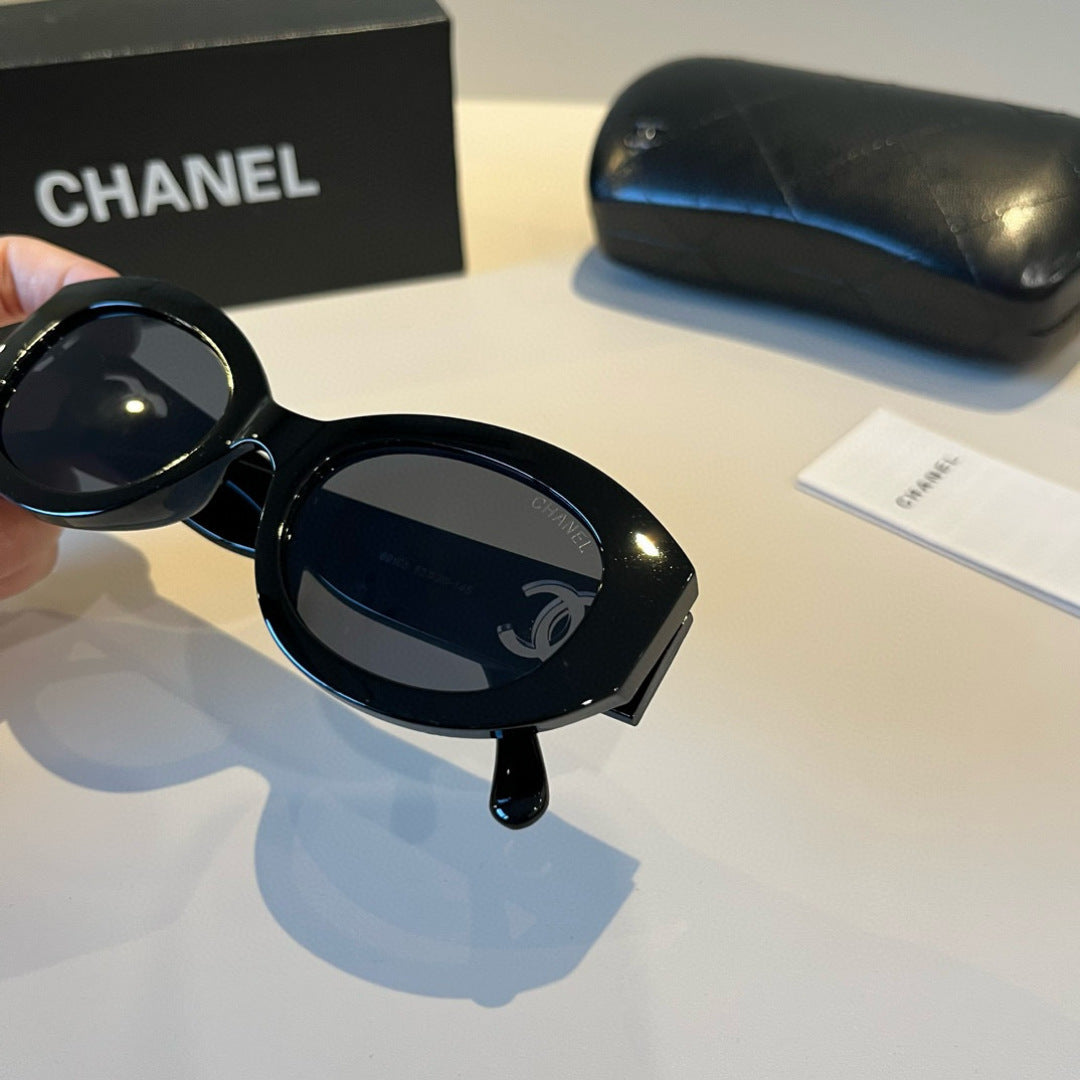Chanel Polarized Fashion Black Lens Sunglasses for Men & Women - 371717 - detail image 6