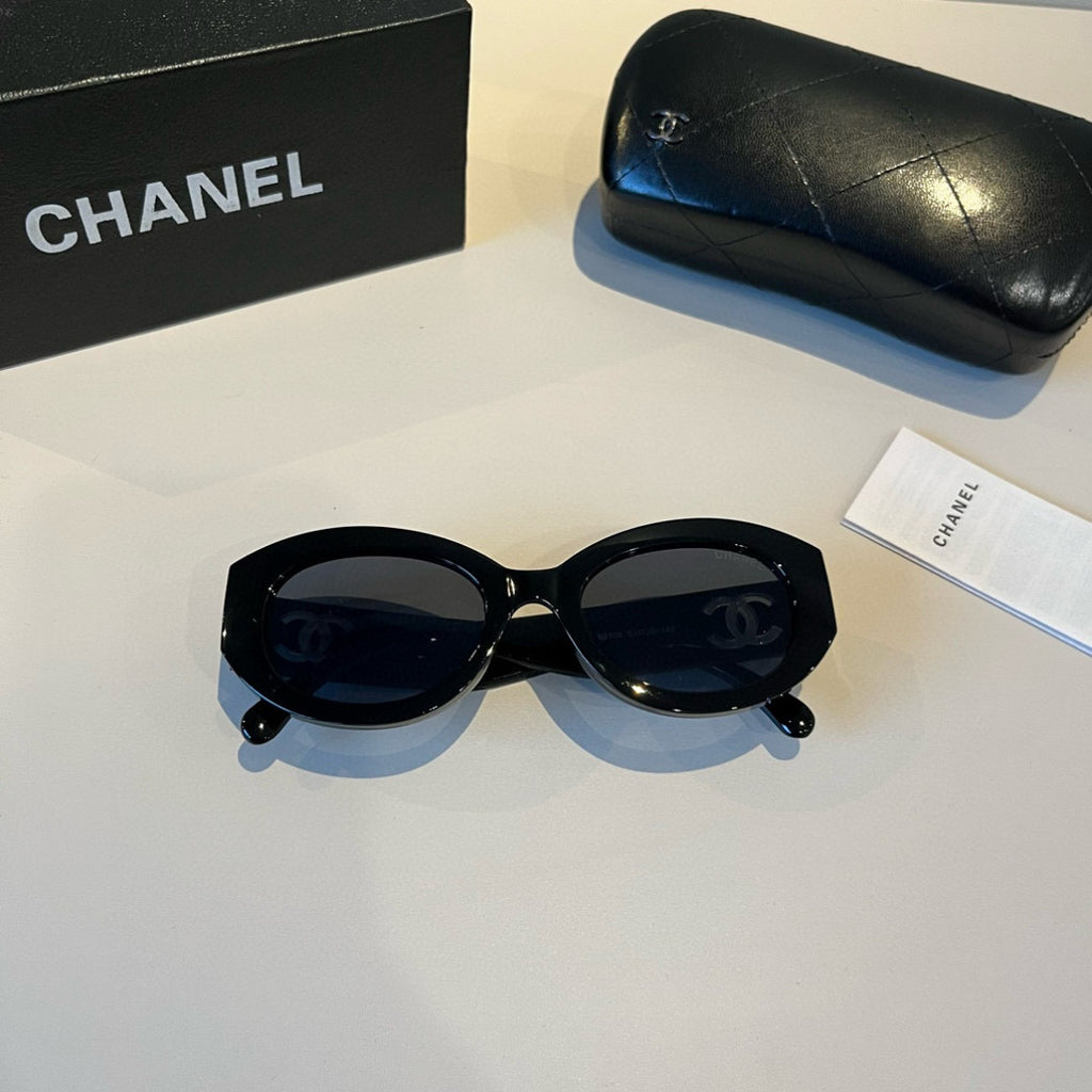 Chanel Polarized Fashion Black Lens Sunglasses for Men & Women - 371717 - detail image 5