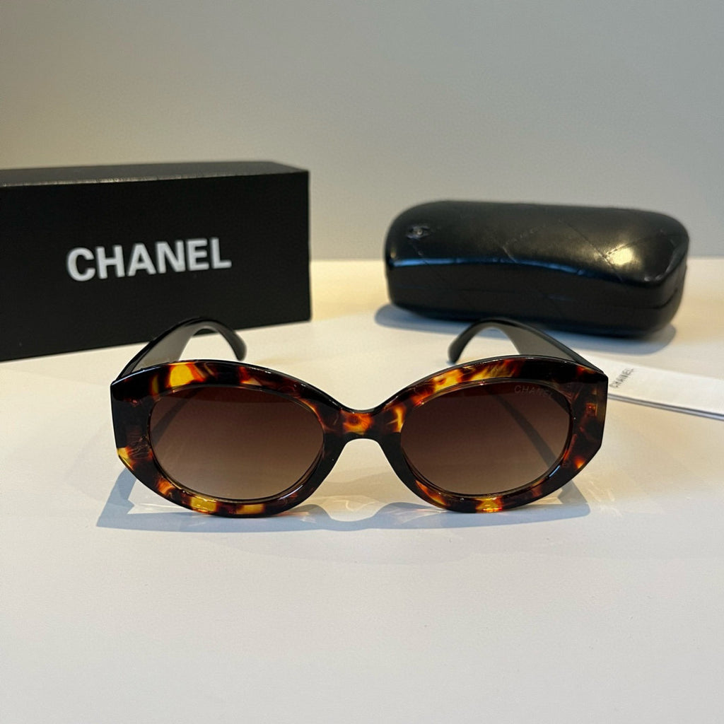 Chanel Polarized Fashion Black Lens Sunglasses for Men & Women - 449018 - detail image 2
