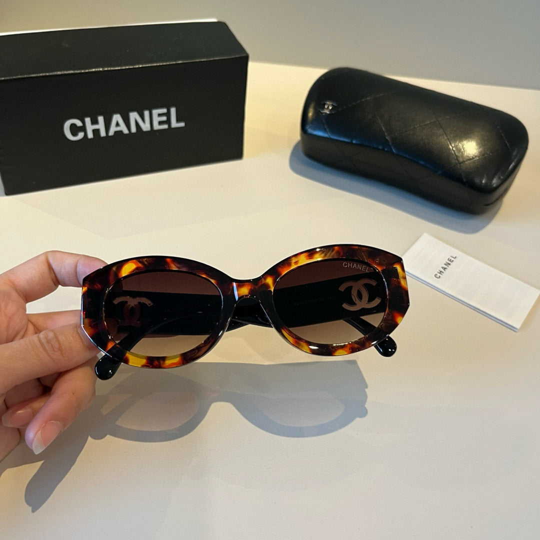 Chanel Polarized Fashion Black Lens Sunglasses for Men & Women - 371718 - detail image 5