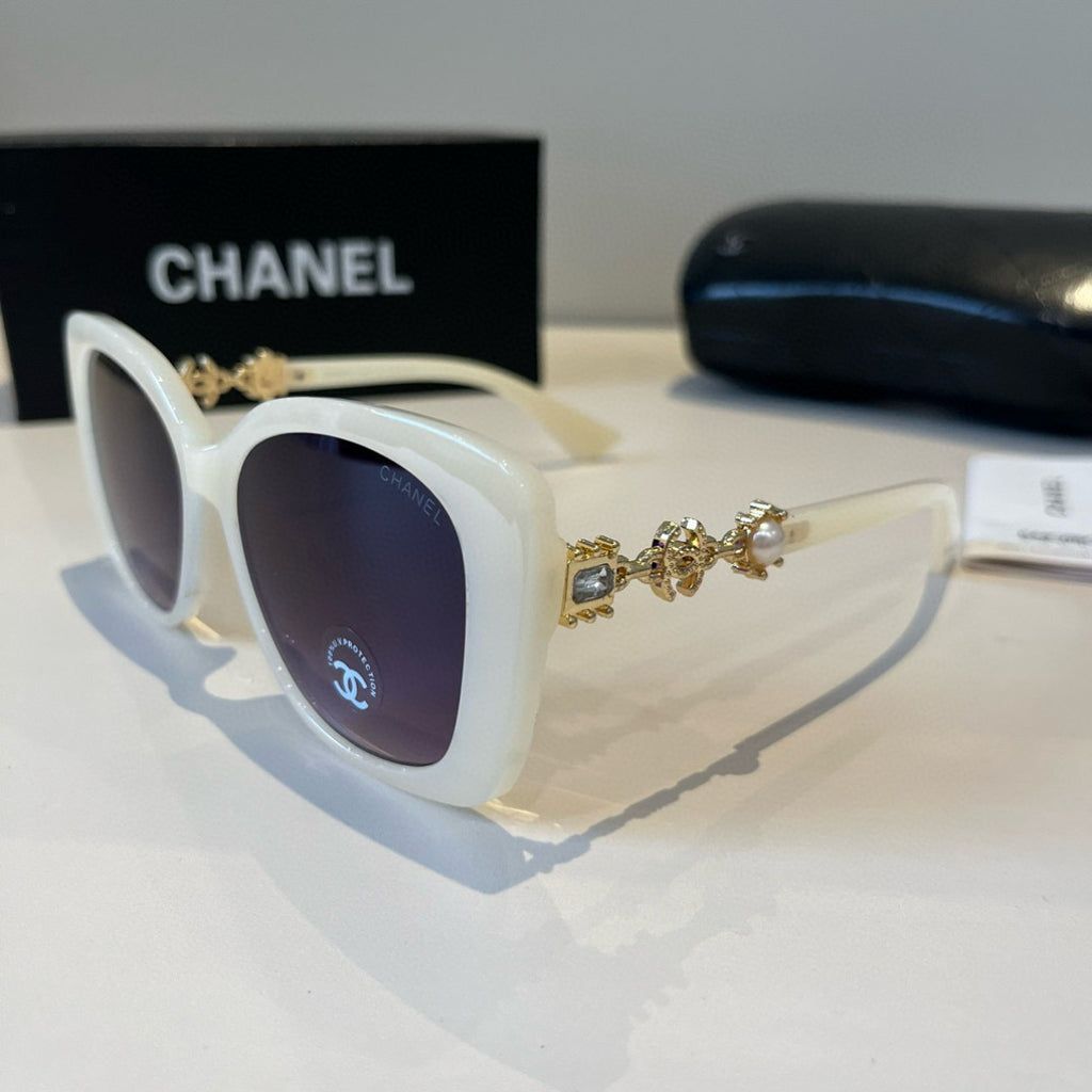 Chanel Polarized Fashion Silver Lens Sunglasses for Men & Women - 382244 - detail image 3