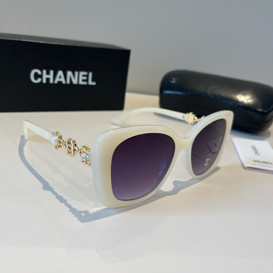 Chanel Polarized Fashion Silver Lens Sunglasses for Men & Women - 382244