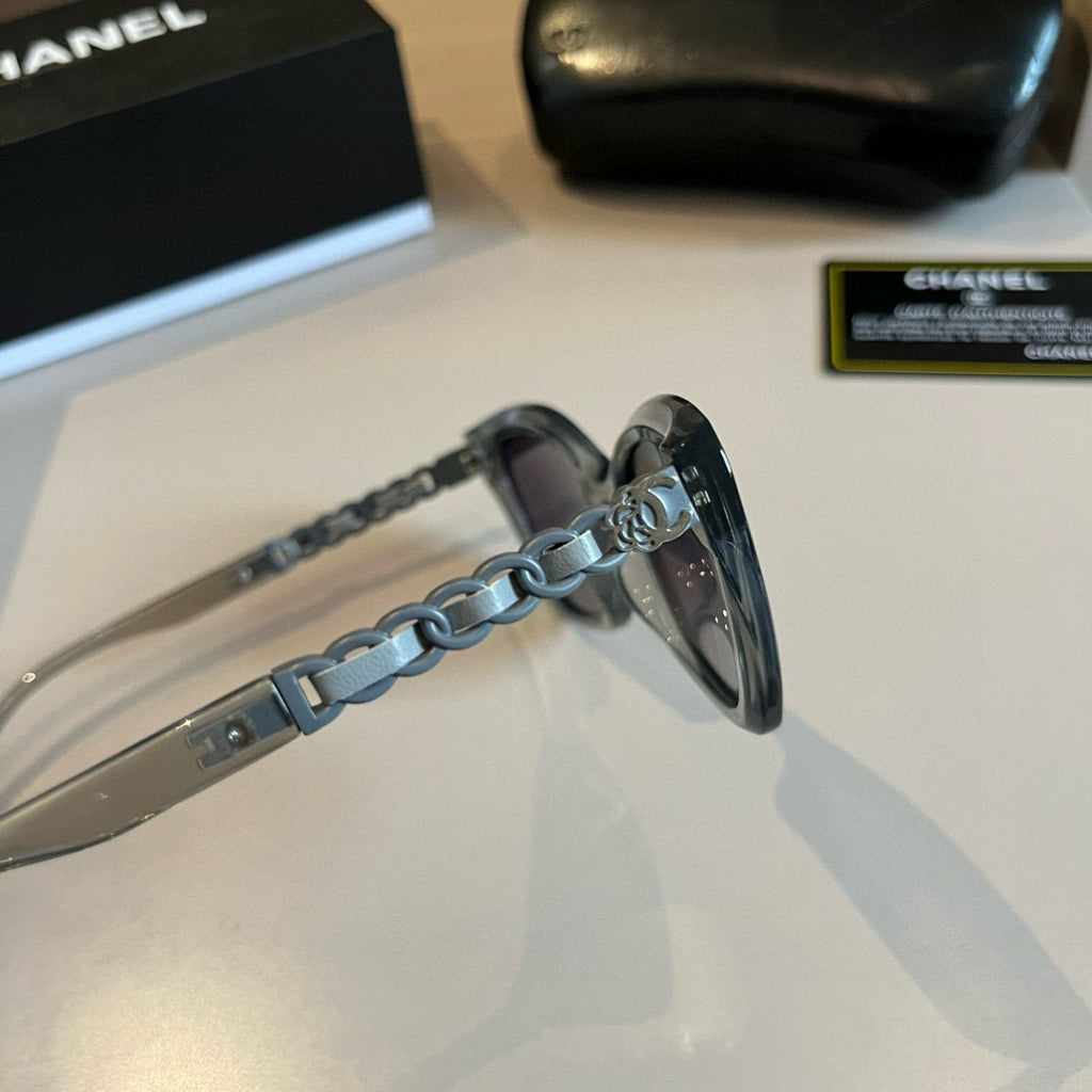 Chanel Oversized Silver Lens Sunglasses for Men & Women - 465163 - detail image 2