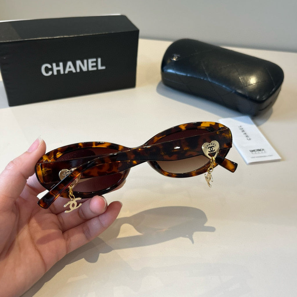 Chanel Oversized Brown Lens Sunglasses for Men & Women - 415347 - detail image 6