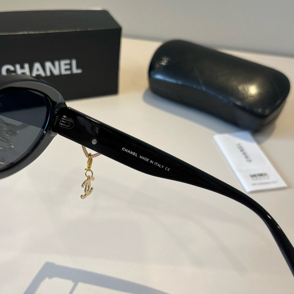 Chanel Oversized Black Lens Sunglasses for Men & Women - 415348 - detail image 9