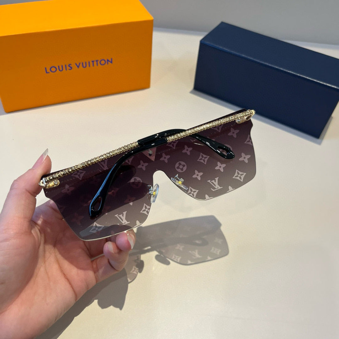 Louis Vuitton Metal Aviator Gray Lens Sunglasses for Men & Women - detail image 7