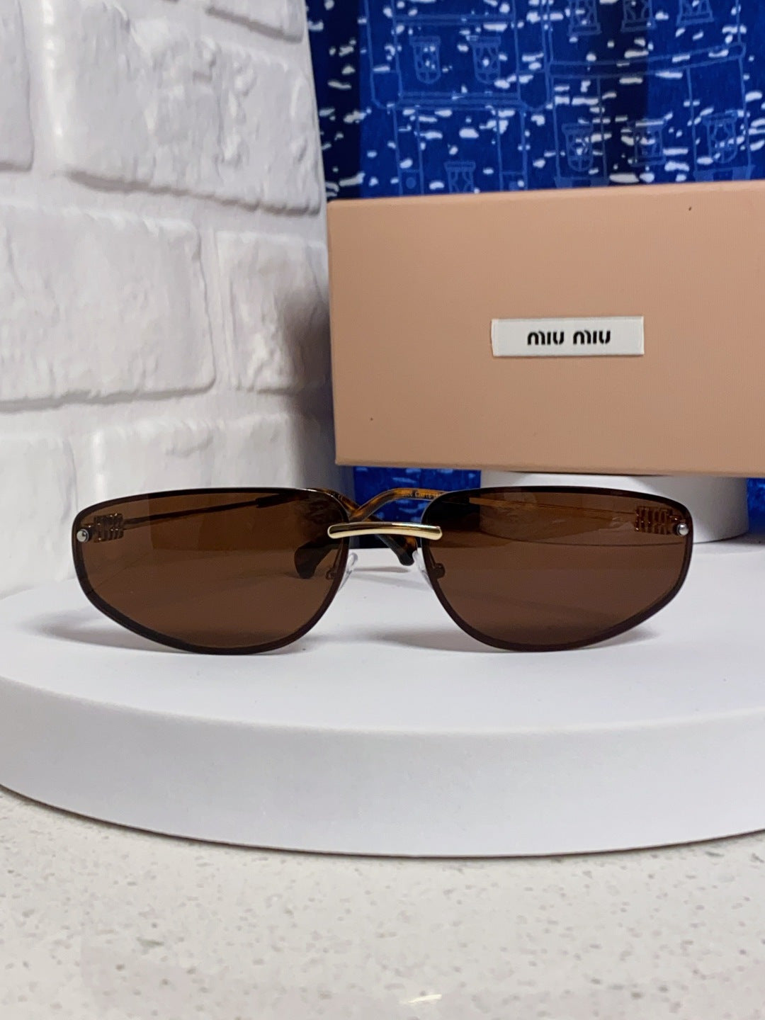 Miu Miu Fashion Red Lens Sunglasses for Men & Women - 158589 - detail image 2