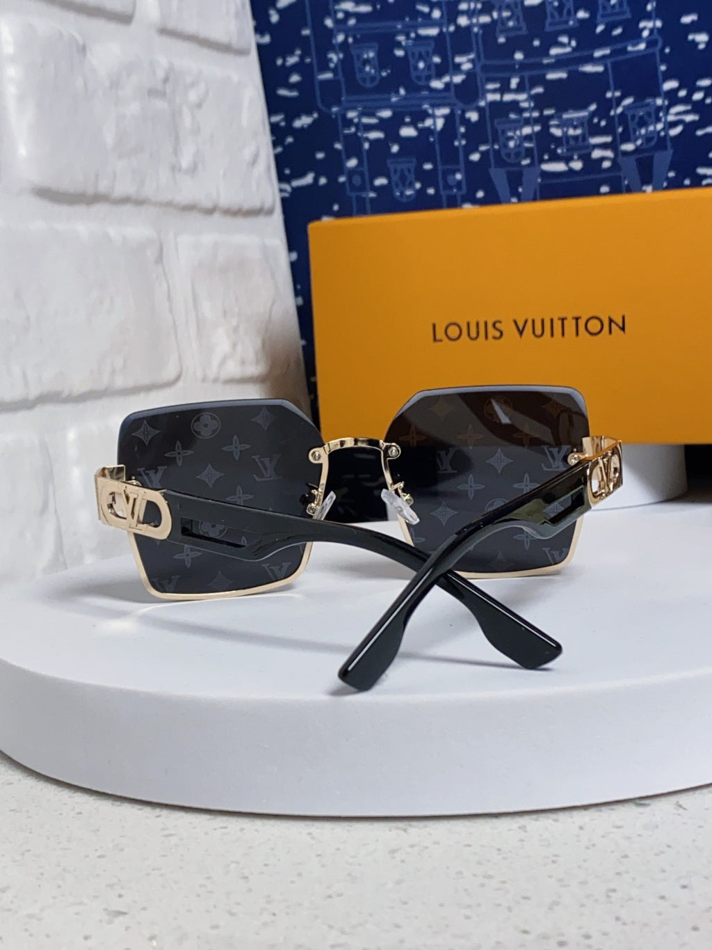 Louis Vuitton Metal Square Silver Lens Sunglasses for Men & Women - 414896 - detail image 3