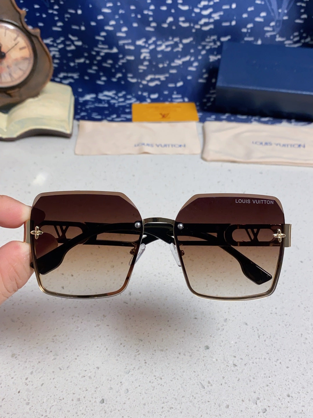 Louis Vuitton Metal Square Brown Lens Sunglasses for Men & Women - 414899 - detail image 4