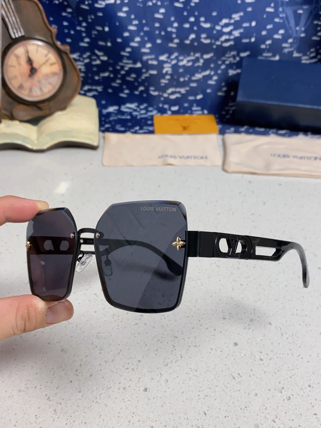 Louis Vuitton Metal Square Silver Lens Sunglasses for Men & Women - 448583 - detail image 6