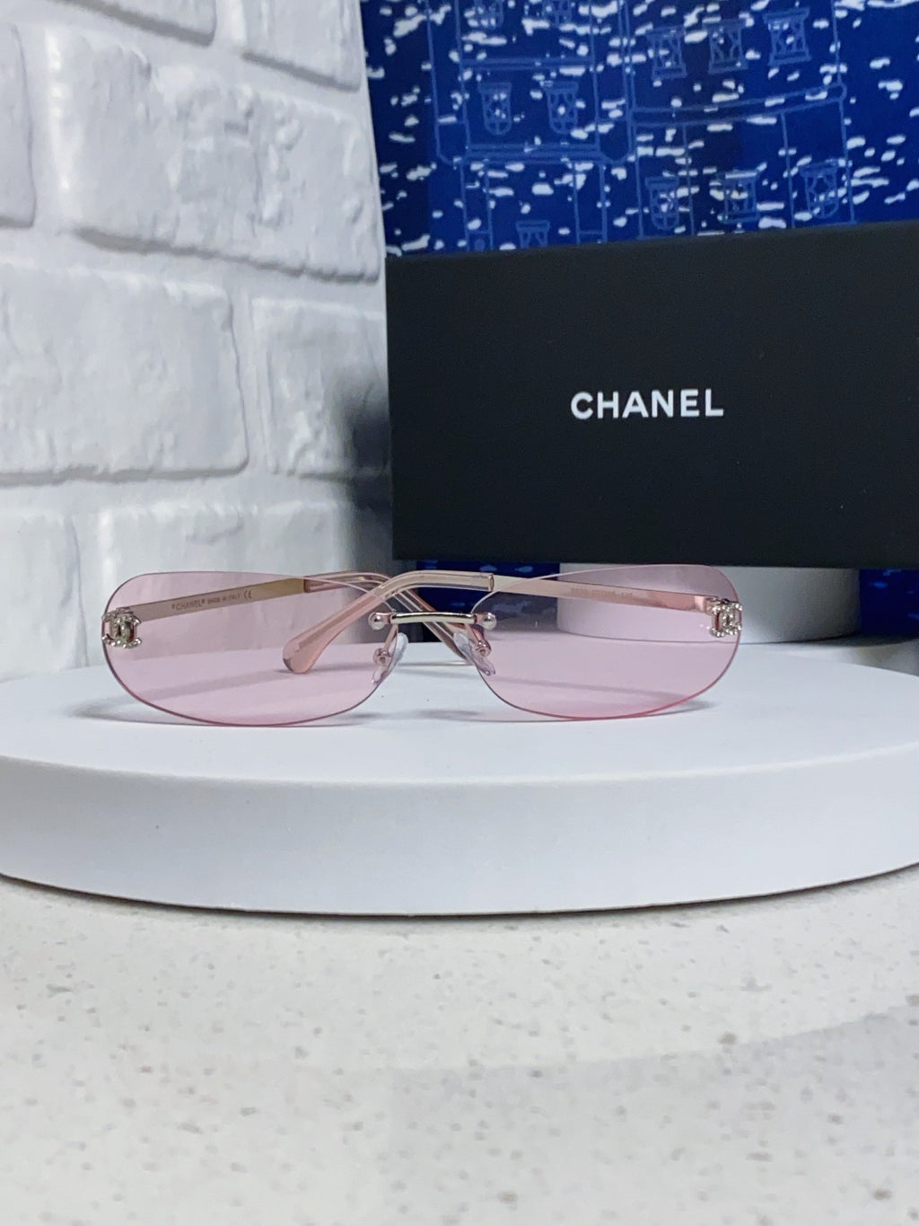 Chanel CH4002 Lightweight Rimless Blue Lens Sunglasses for Men & Wome - 465185 - detail image 2