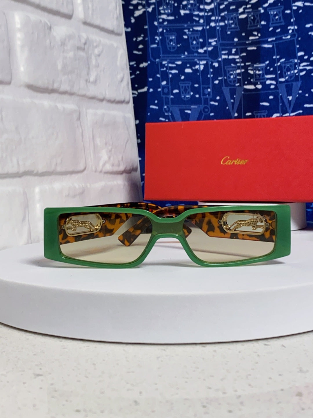 Cartier Fashion Green Lens Sunglasses for Women - detail image 2