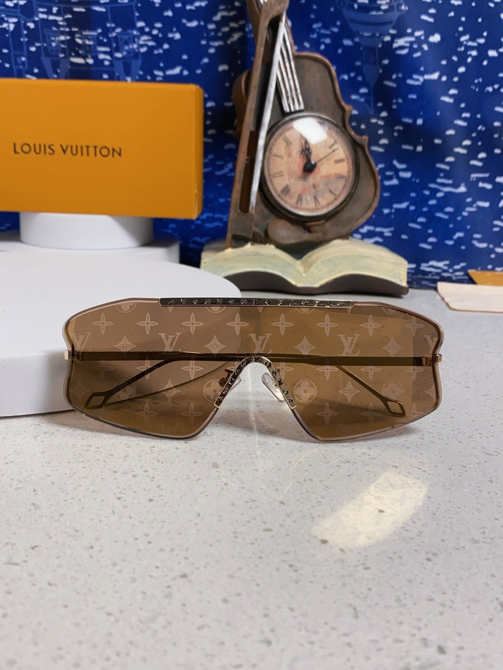 Louis Vuitton Lightweight Rimless Brown Lens Sunglasses for Men & Women - detail image 8