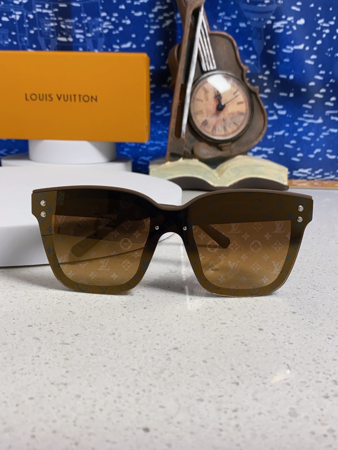 Louis Vuitton Square Brown Lens Sunglasses for Men & Women - 997387 - detail image 9