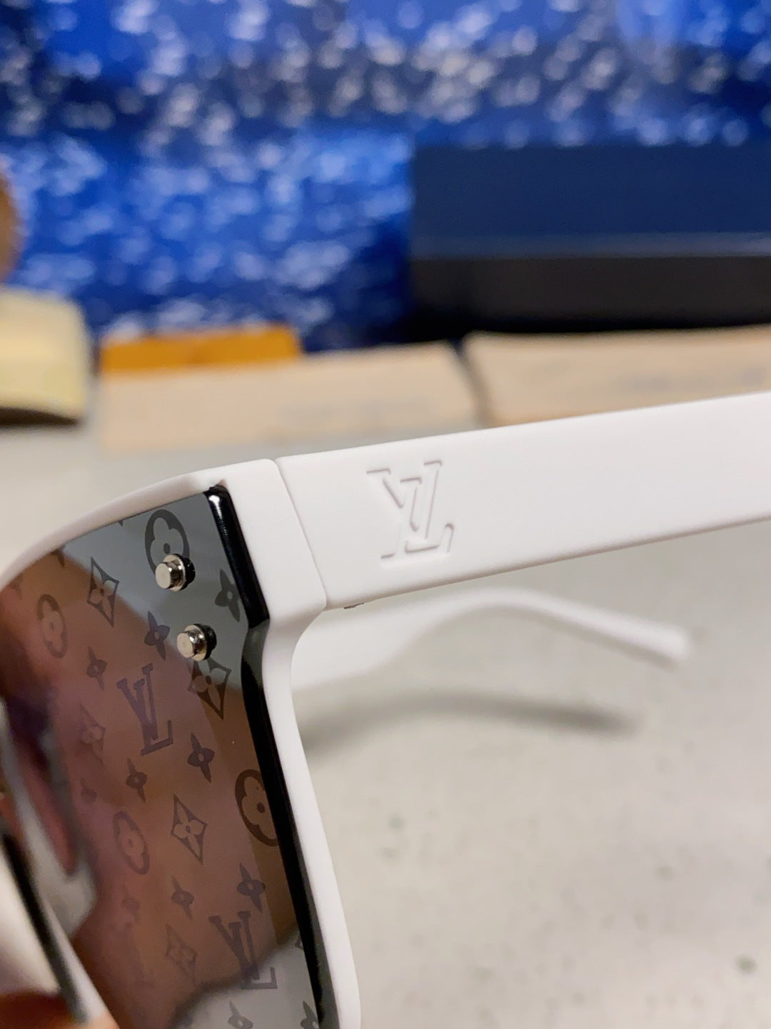 Louis Vuitton Square Gray Lens Sunglasses for Men & Women - 493058 - detail image 7