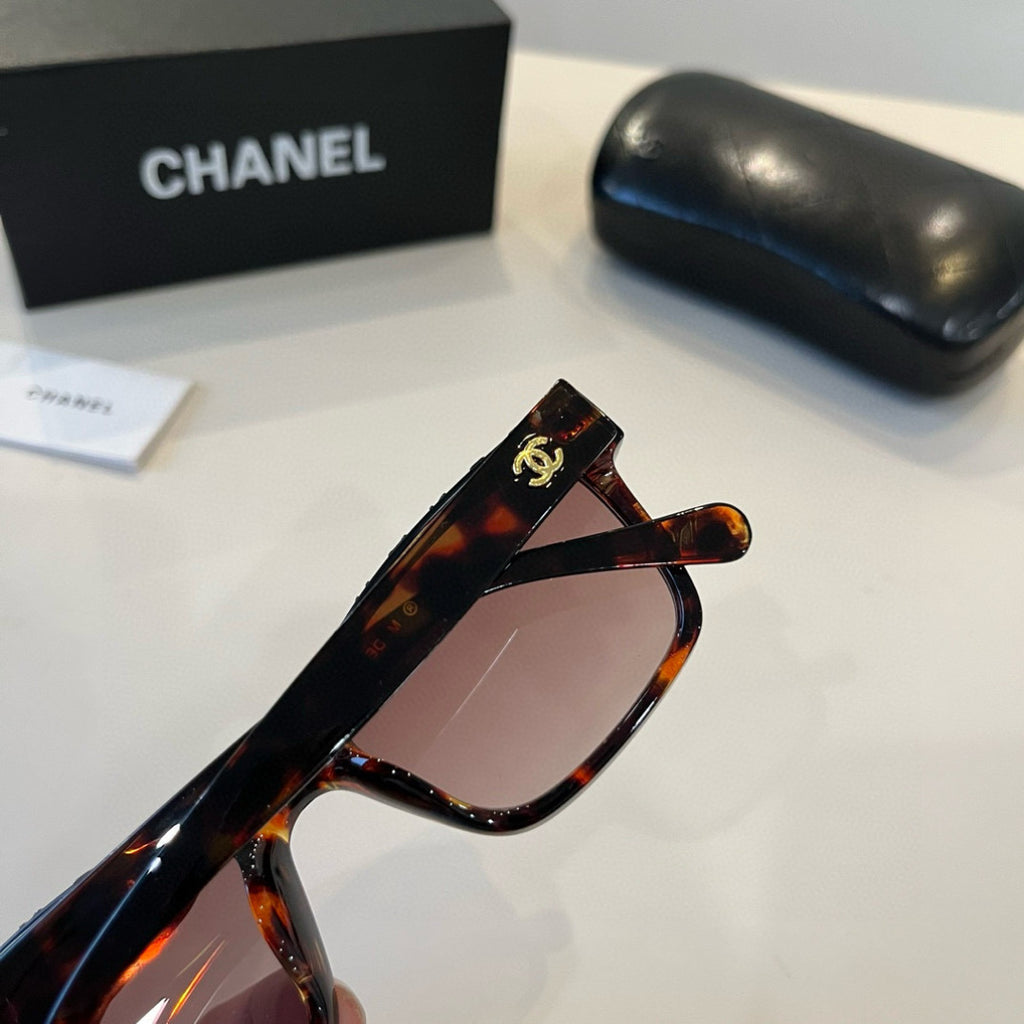 Chanel Fashion Red Lens Sunglasses for Men & Women - 358120 - detail image 8