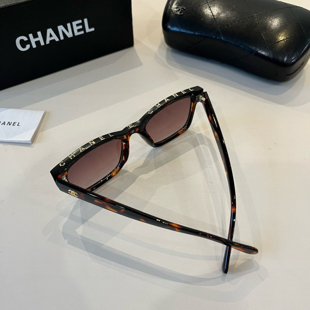 Chanel Fashion Red Lens Sunglasses for Men & Women - 358120 - detail image 6