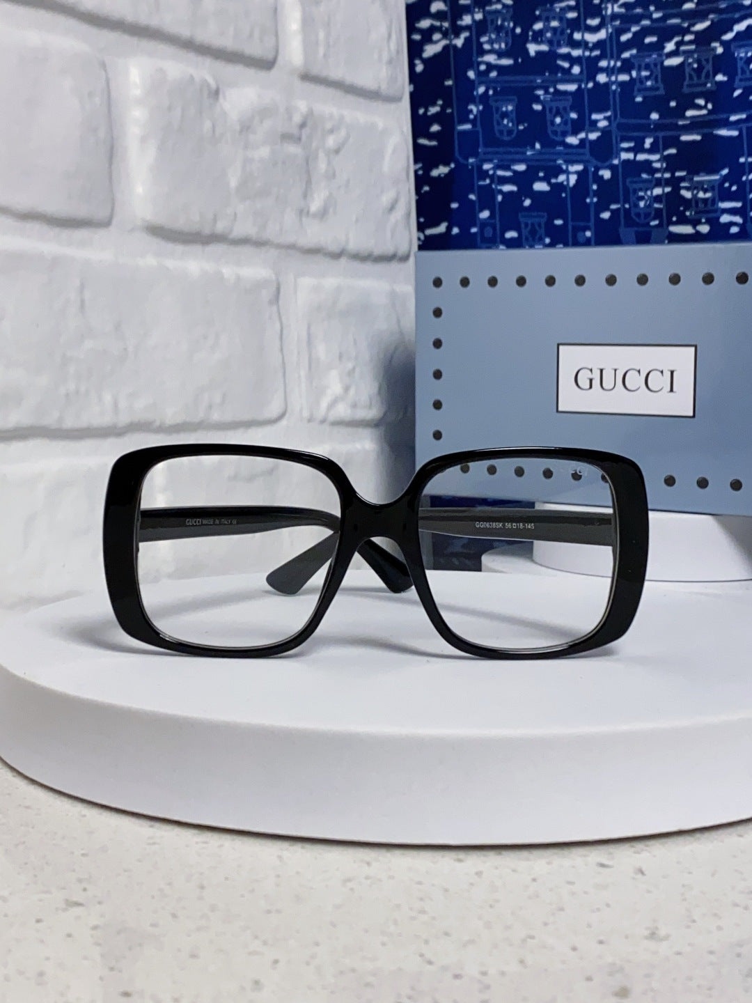 Gucci Square Silver Lens Sunglasses for Men & Women - 357767 - detail image 2