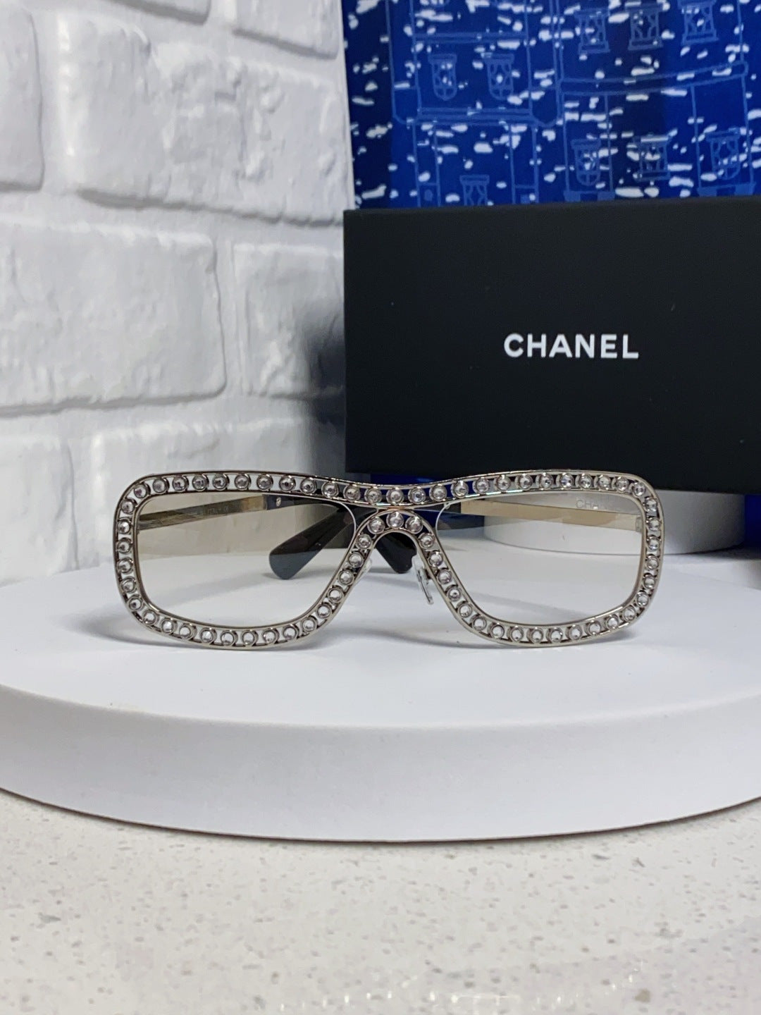 Chanel Metal Fashion Gold Lens Sunglasses for Men & Women - detail image 2
