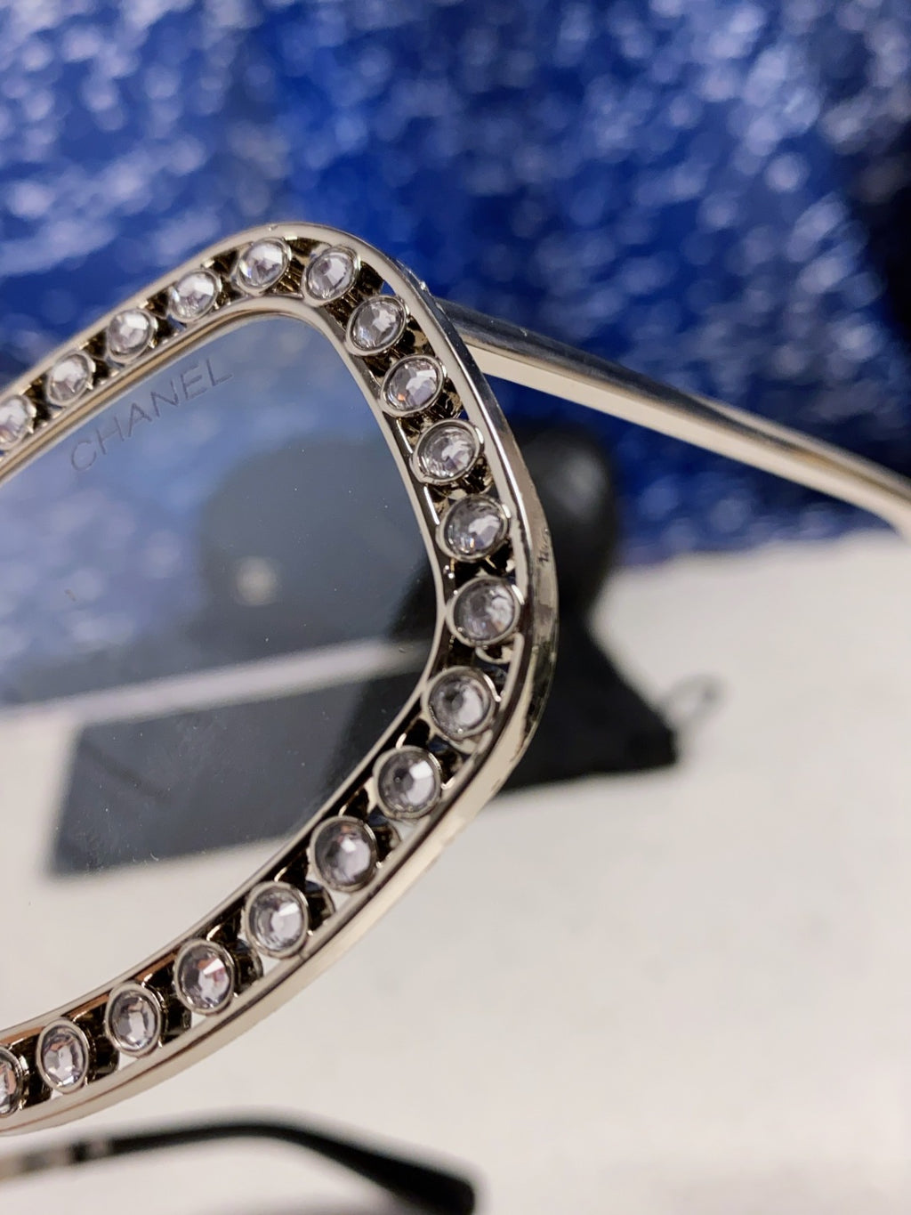 Chanel Metal Fashion Gold Lens Sunglasses for Men & Women - detail image 7
