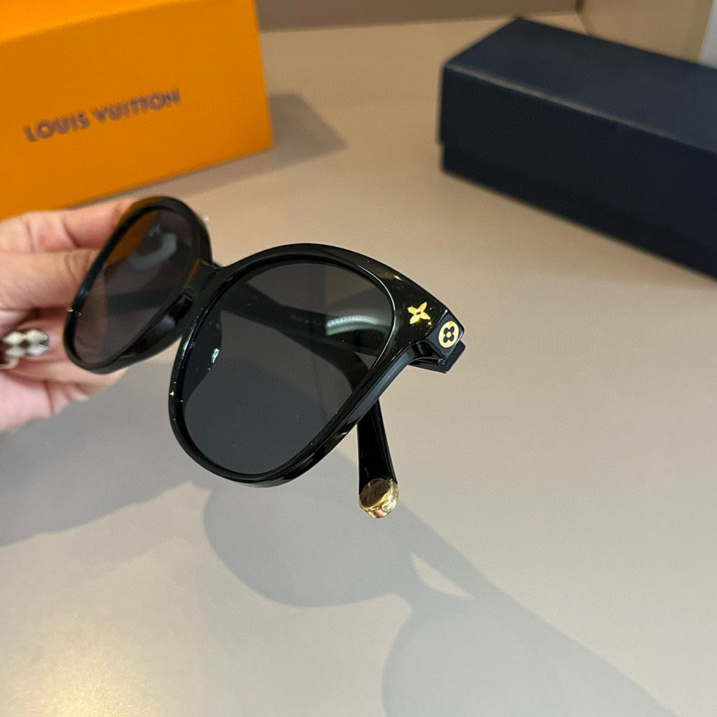 Louis Vuitton Fashion Gold Lens Sunglasses for Men & Women - 464680 - detail image 6